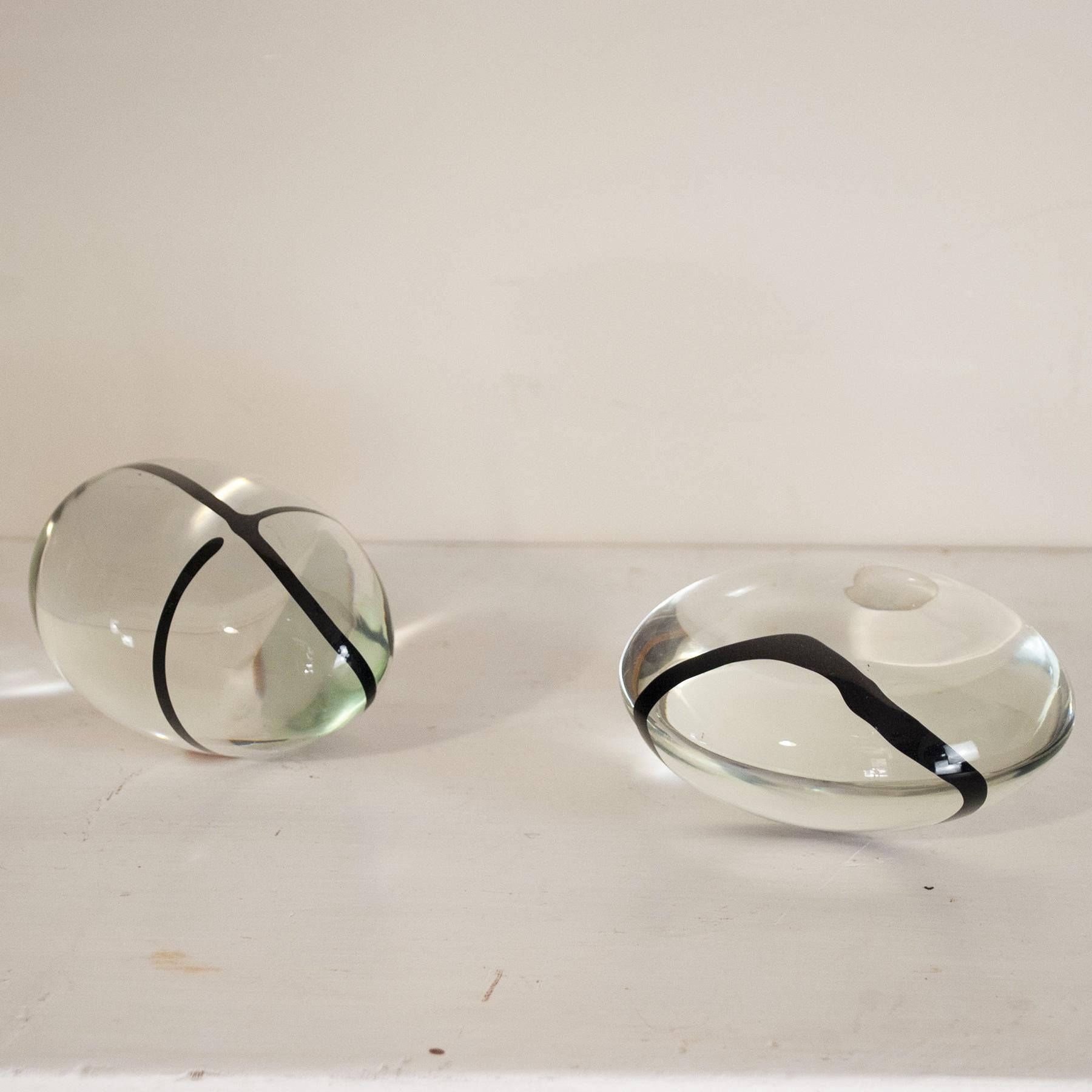 Murano glass set of two egg-shaped paperweights in blown glass from the 1960s 1