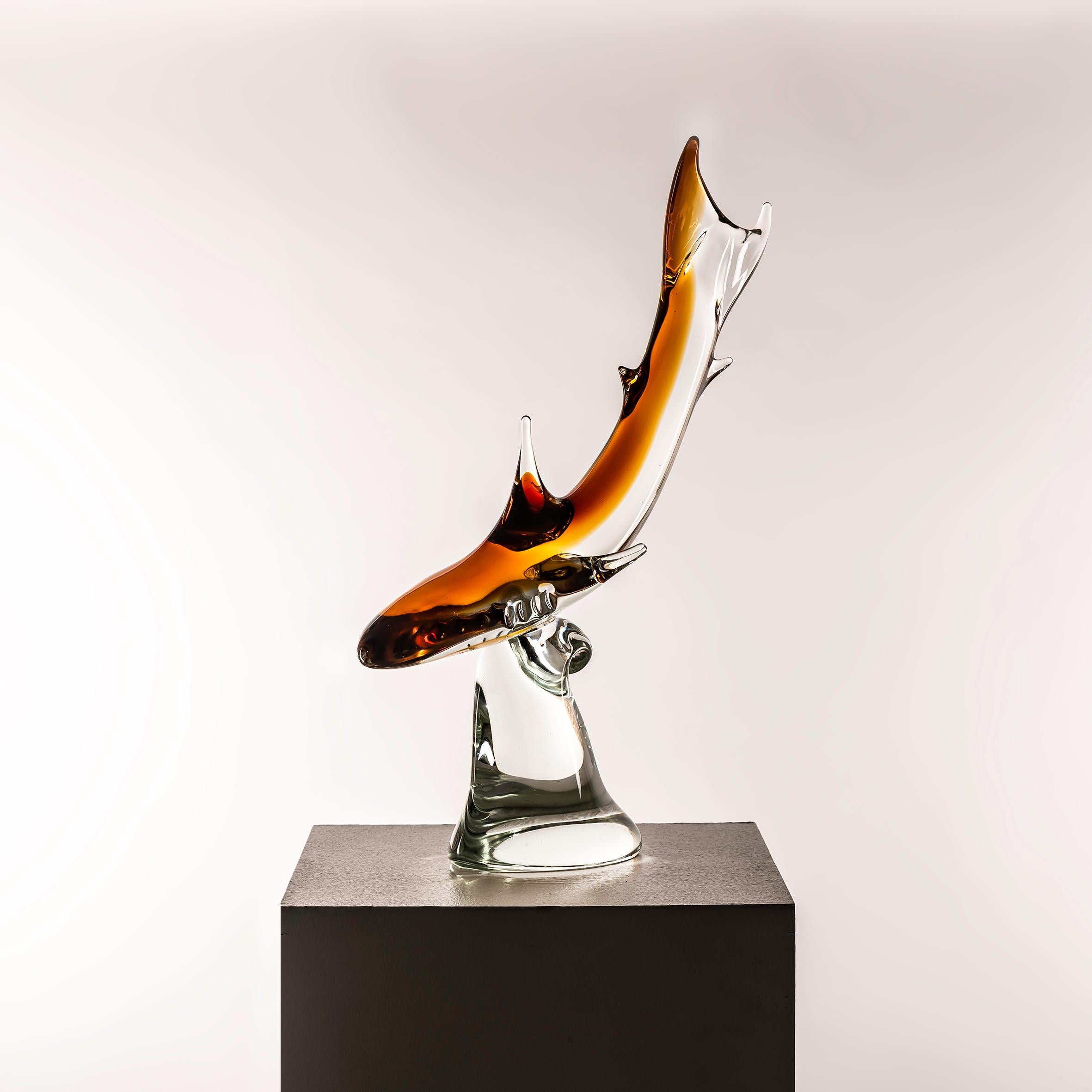 Verre d'art Sculpture de requin en verre de Murano, années 1960 en vente