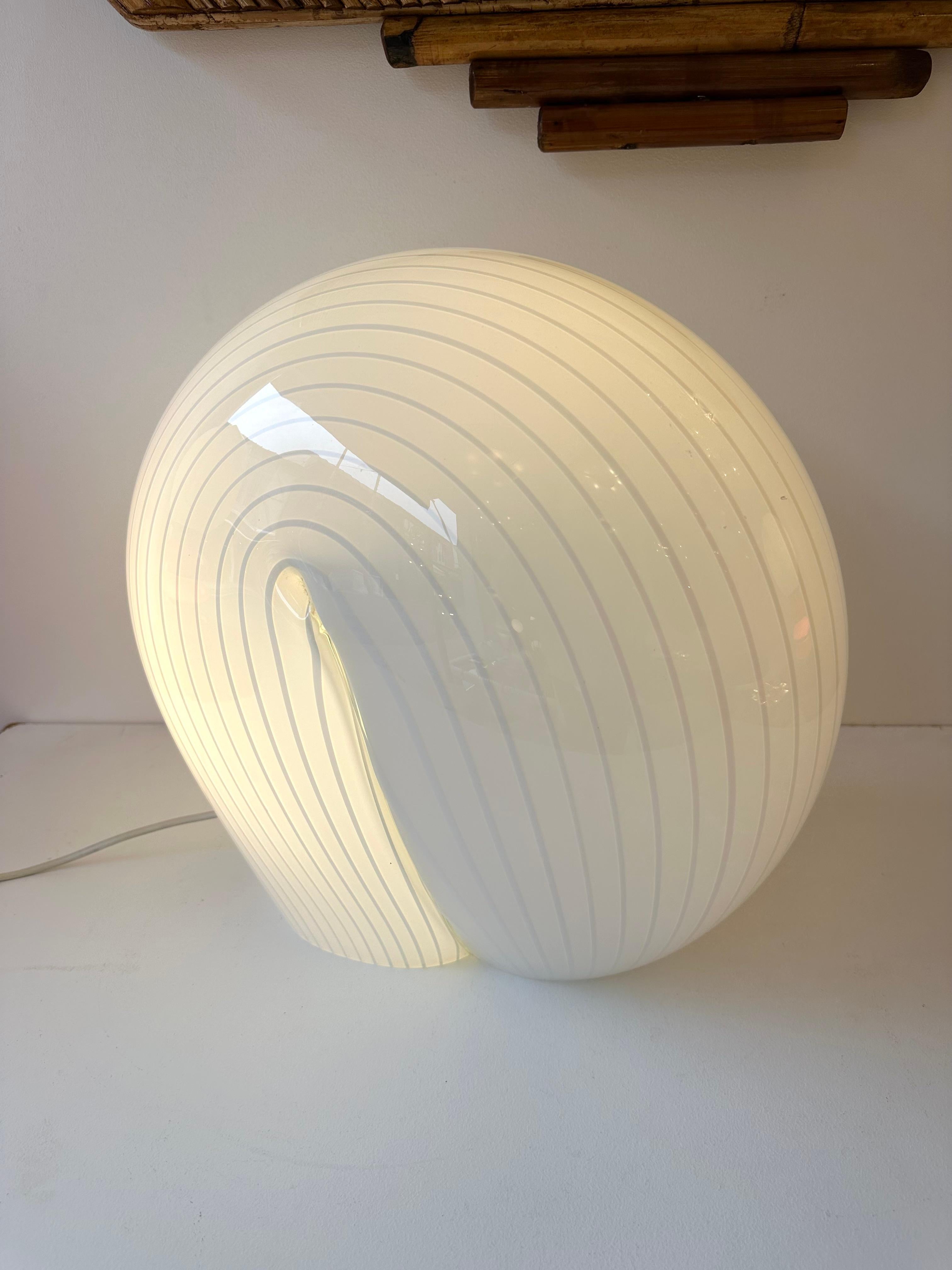 Lámpara de concha de cristal de Murano, Italia, años 70 en venta 3