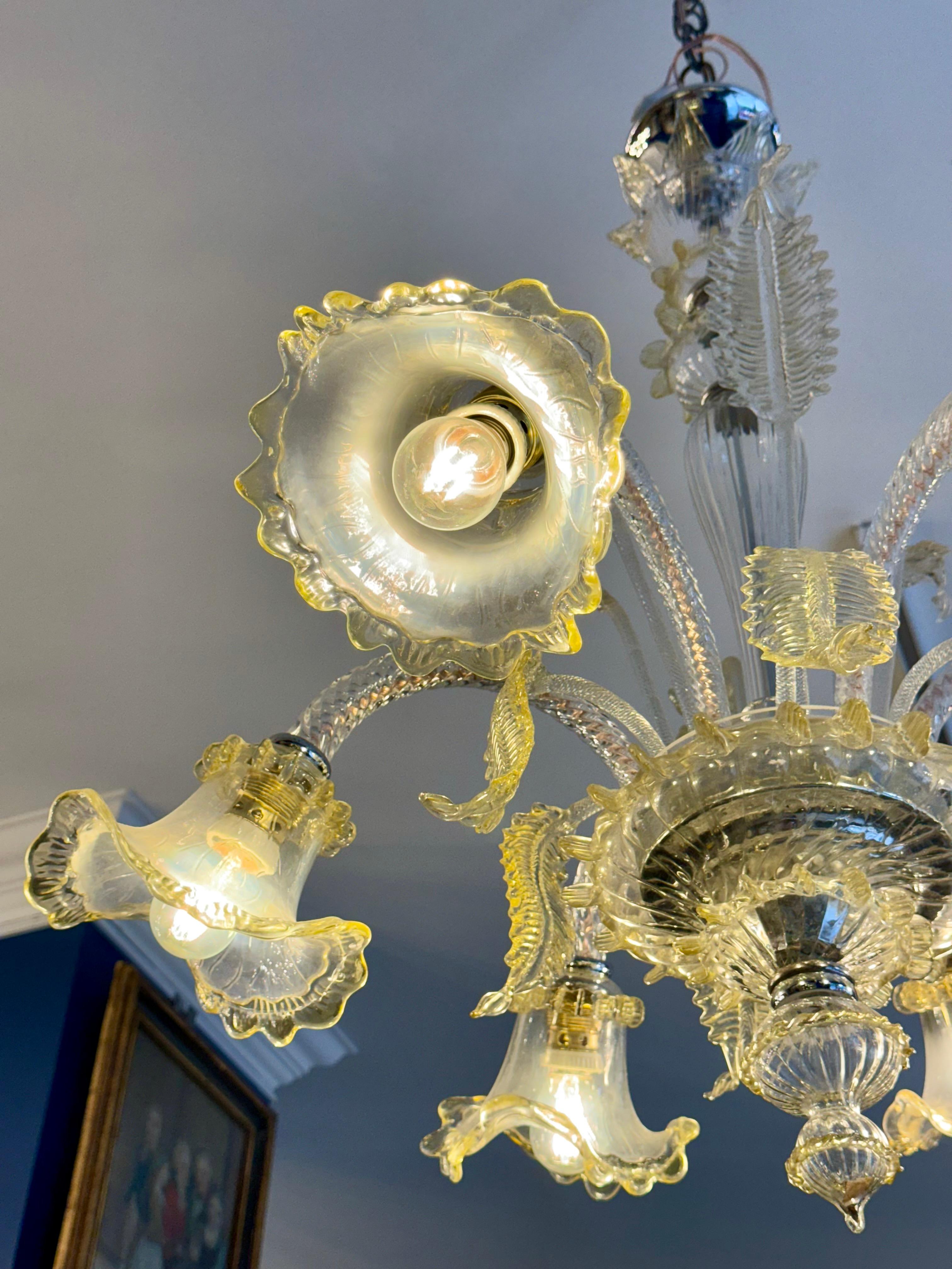 Murano Glass Six-Arms Yellow and White Chandelier, 1960 For Sale 3