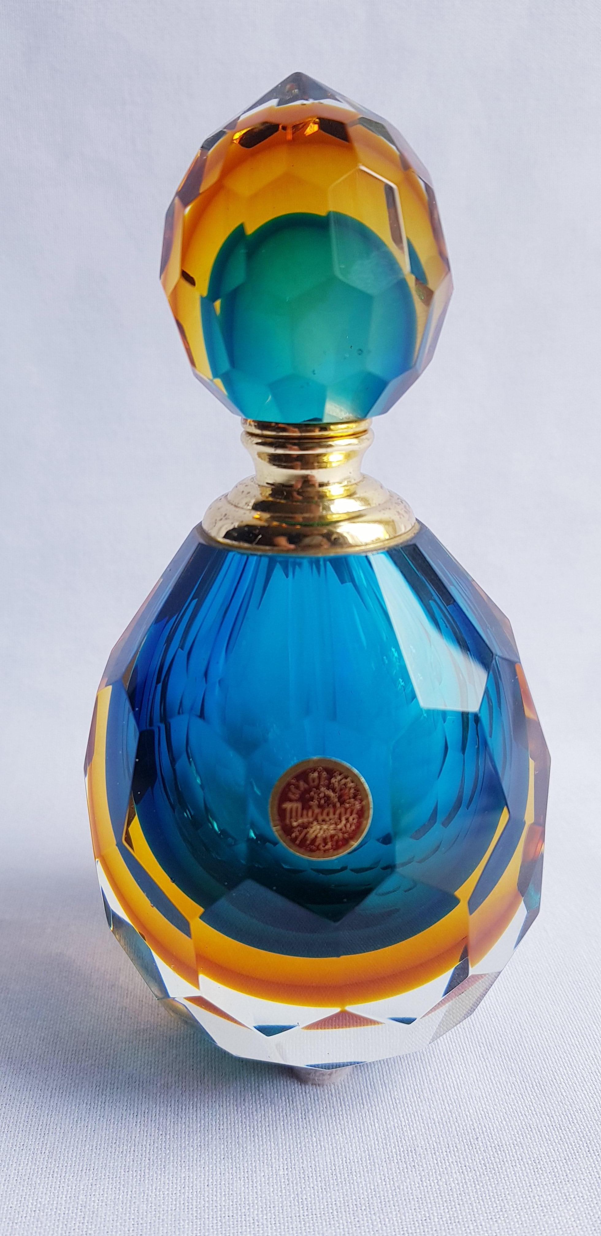 Beautiful vitange murano glass somerso diamond faceted Perfume Bottle by Dona furnace year 1960 brilliant condition.