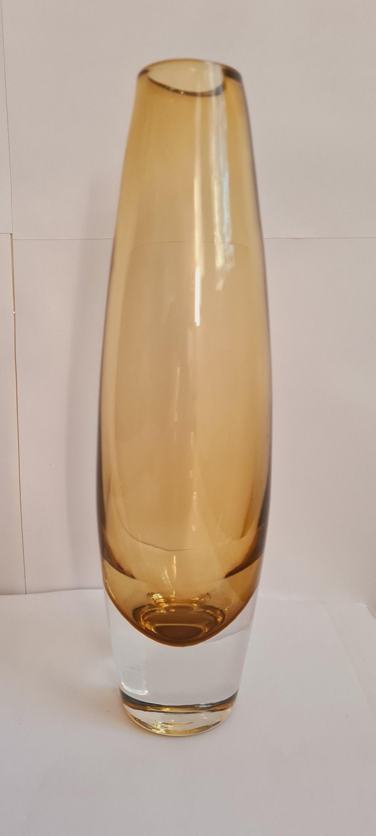 Beautiful Murano glass sommerso vase in amber and clear colour by Luciano Gaspari from Vetri Salviati.
In excellent condition.