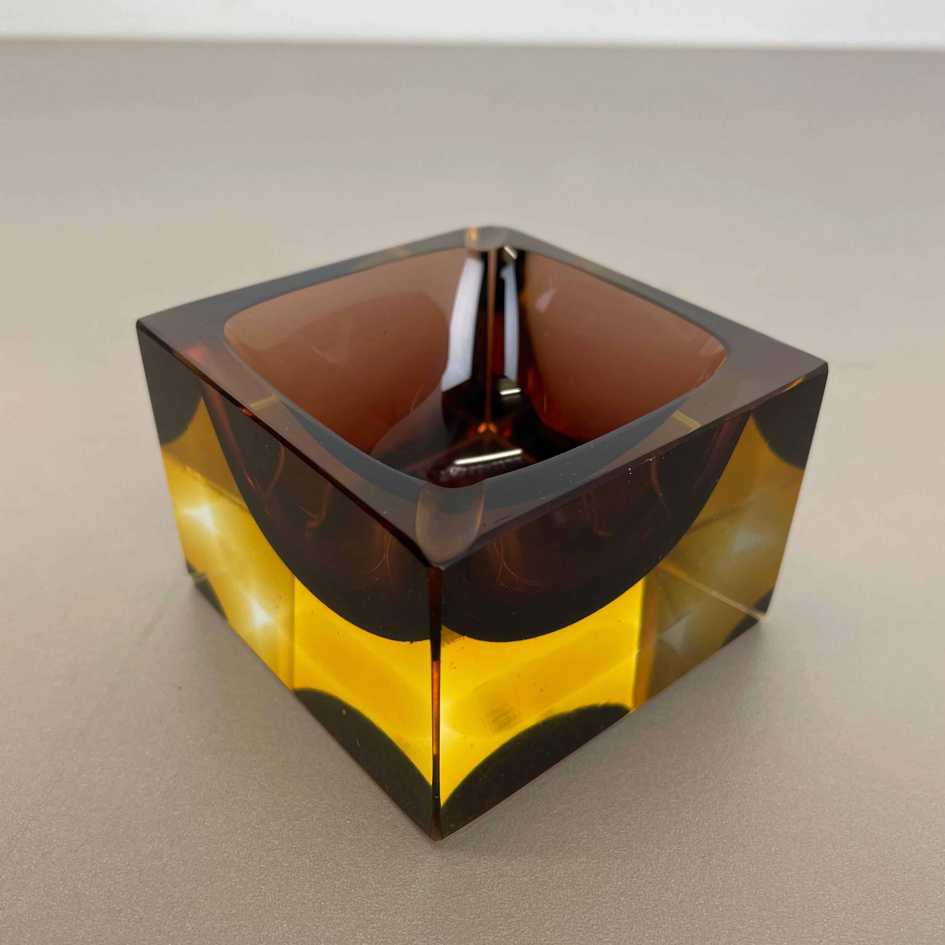 Murano Glass Sommerso Block Cube Ashtray Element Flavio Poli, Italy, 1970s 2