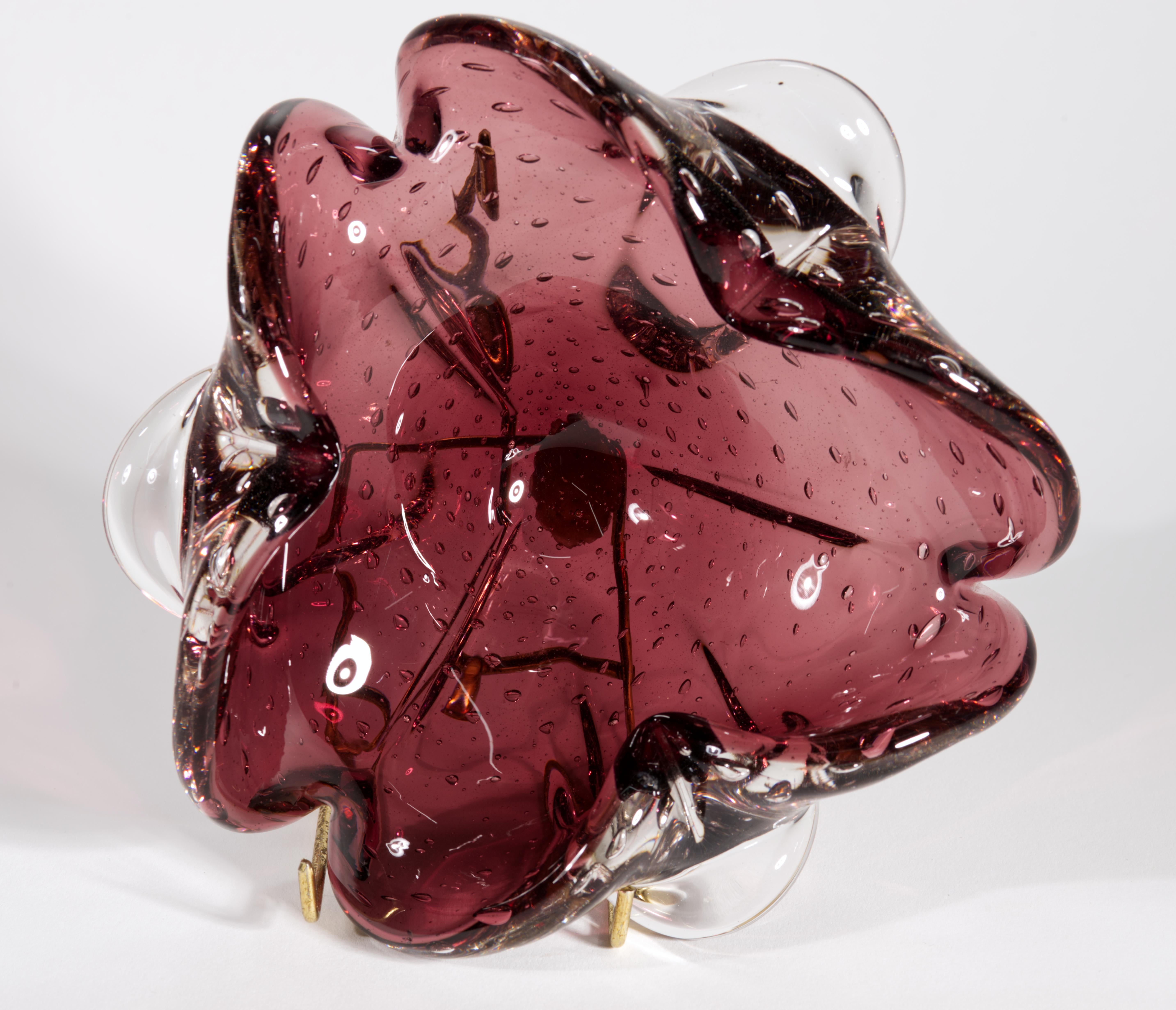  A beautiful, sculptural vintage Italian Murano hand blown bowl in style of Flavio Poli for Seguso Vetri D'Arte was made in sommerso technique of brown-purple colored glass with controlled bubble effect, known as 'a bolle', enclosed inside the