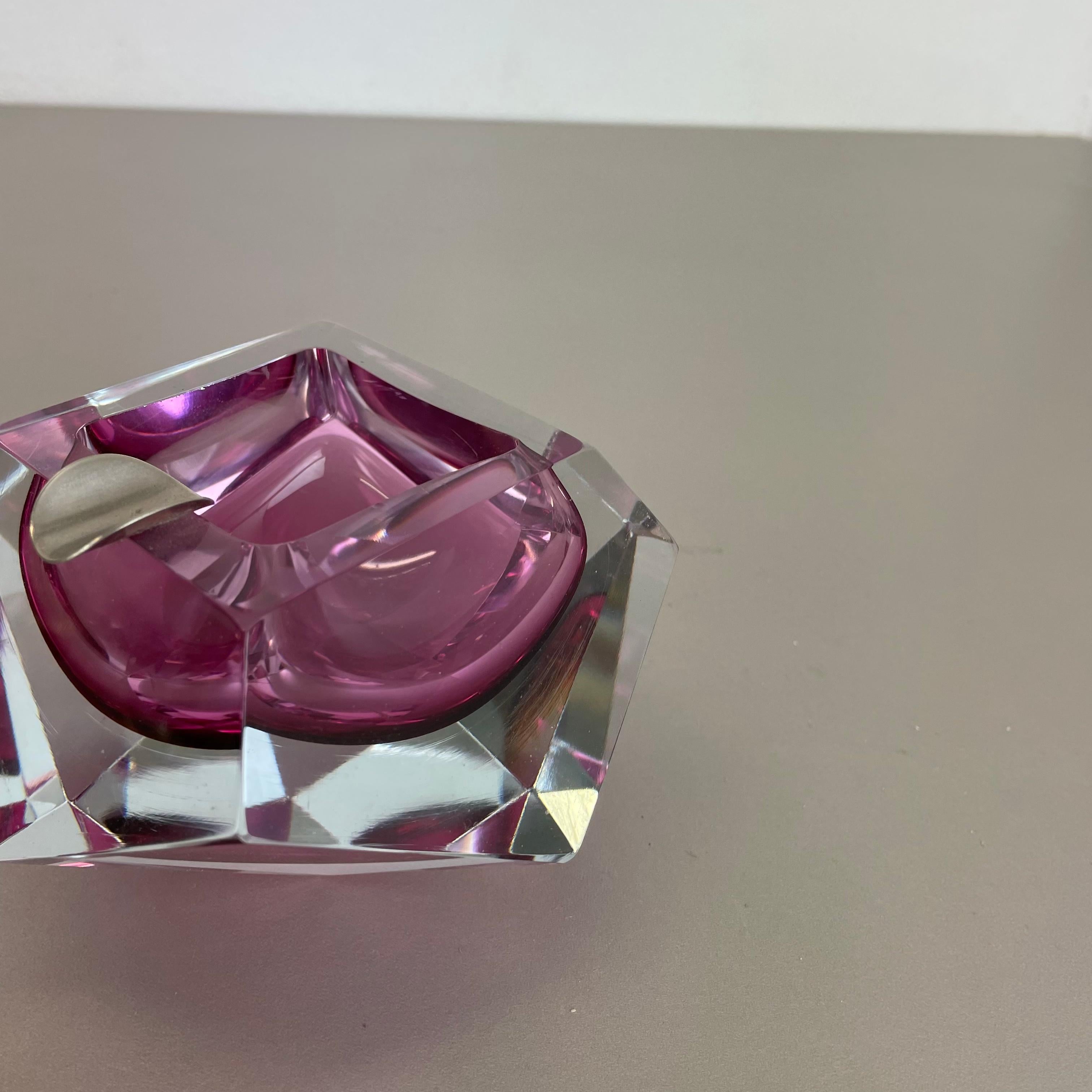 Murano Glass Sommerso pink DIAMOND Bowl Ashtray by Flavio Poli, Italy, 1970s In Good Condition For Sale In Kirchlengern, DE