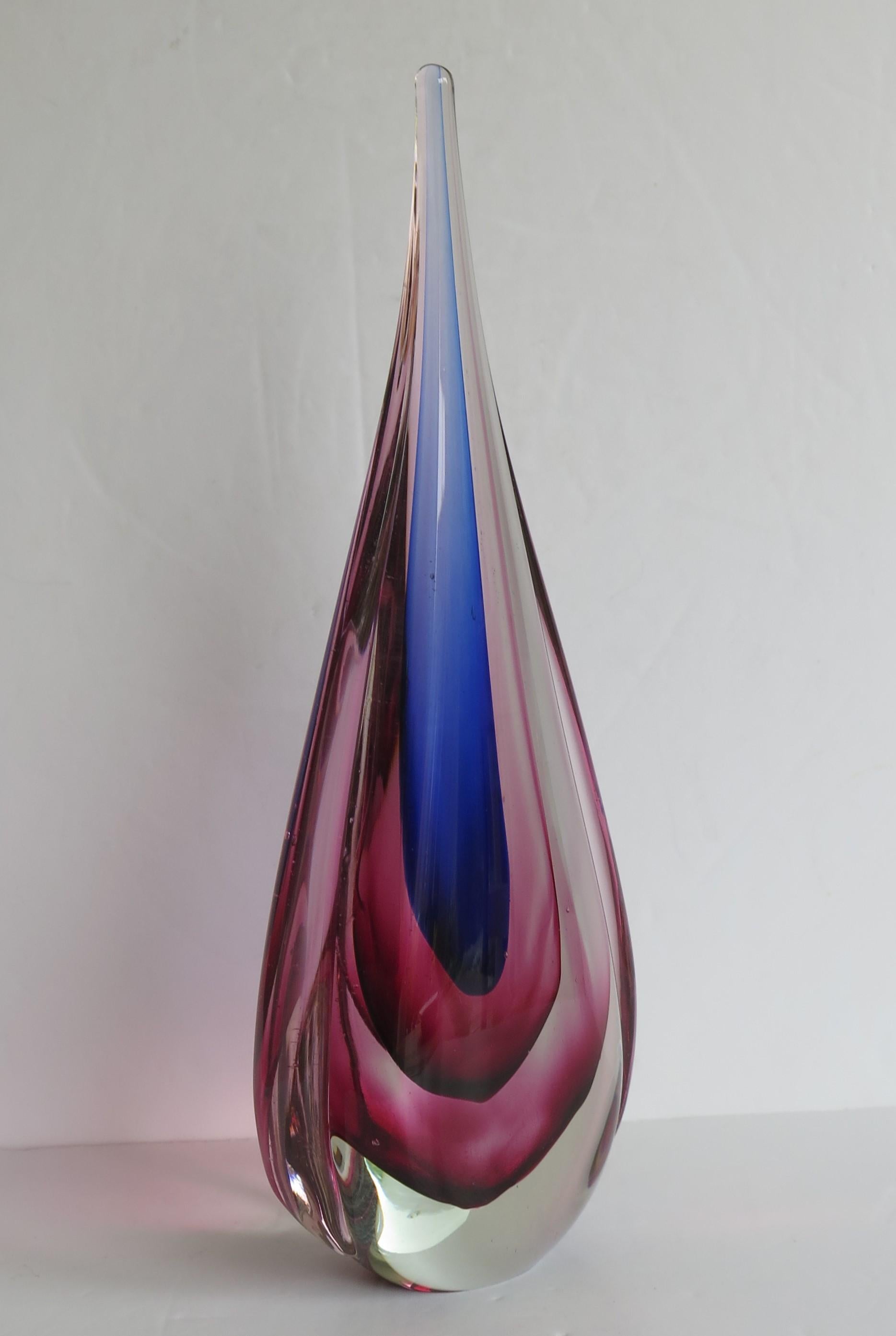 Italian Tall Murano Glass Sommerso Teardrop Sculpture by Flavio Poli, Italy, circa 1950s For Sale