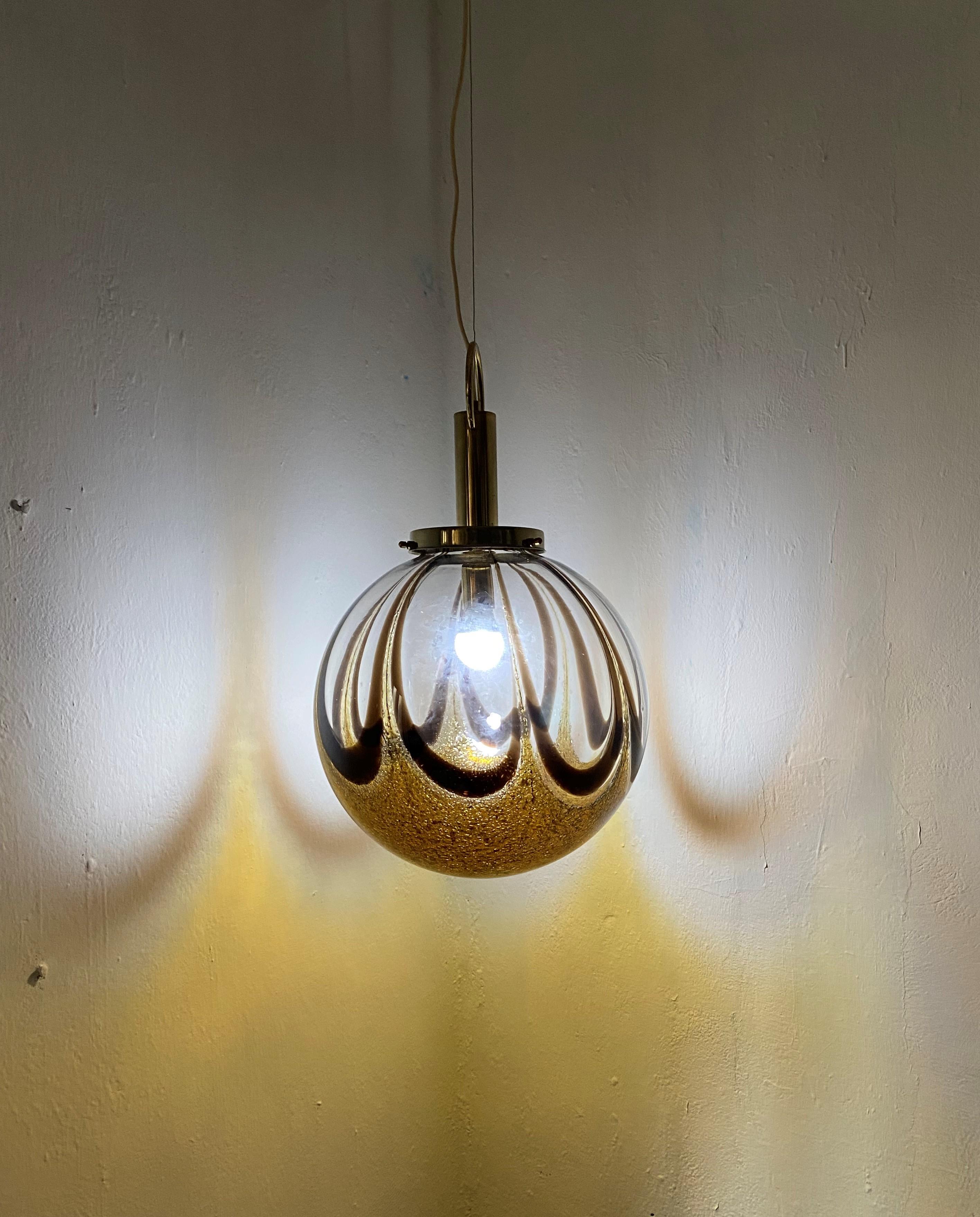 Lustre à sphères en verre de Murano dans le style de Mazzega, vers 1970 Bon état - En vente à Merida, Yucatan