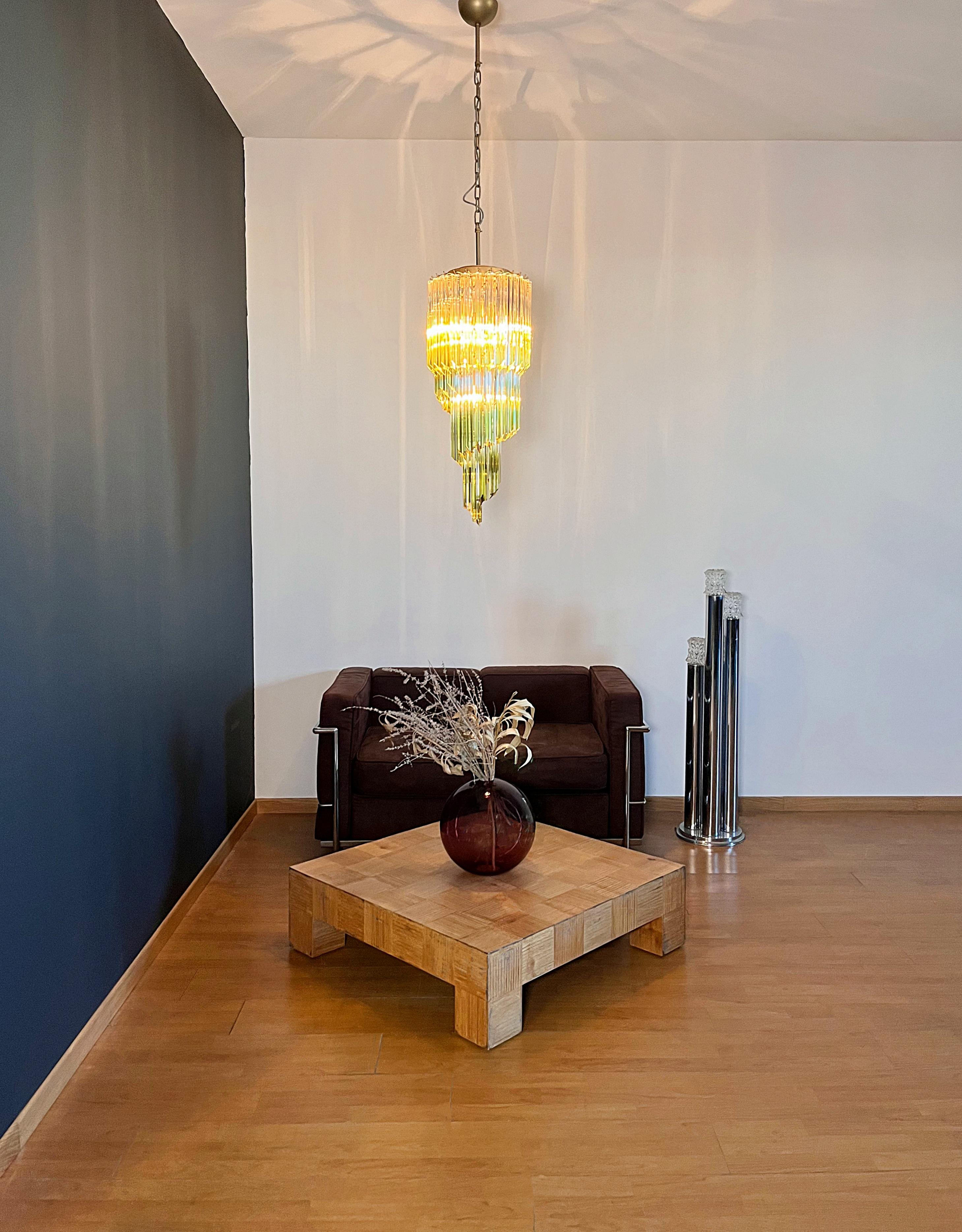 Murano glass spiral chandelier - 54 quadriedri shaded green prisms For Sale 4