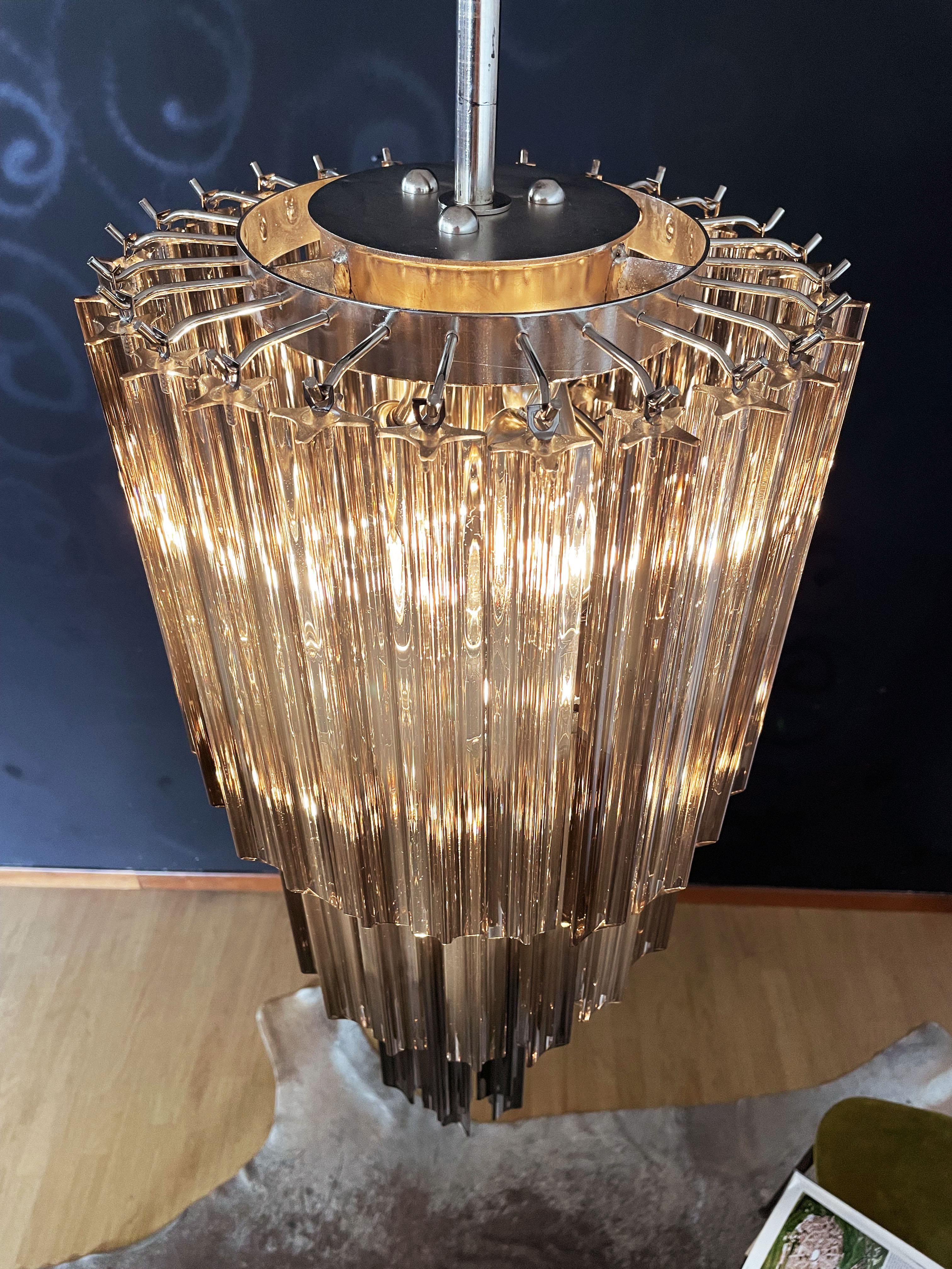 Murano glass spiral chandelier – 54 quadriedri smoked prisms For Sale 10