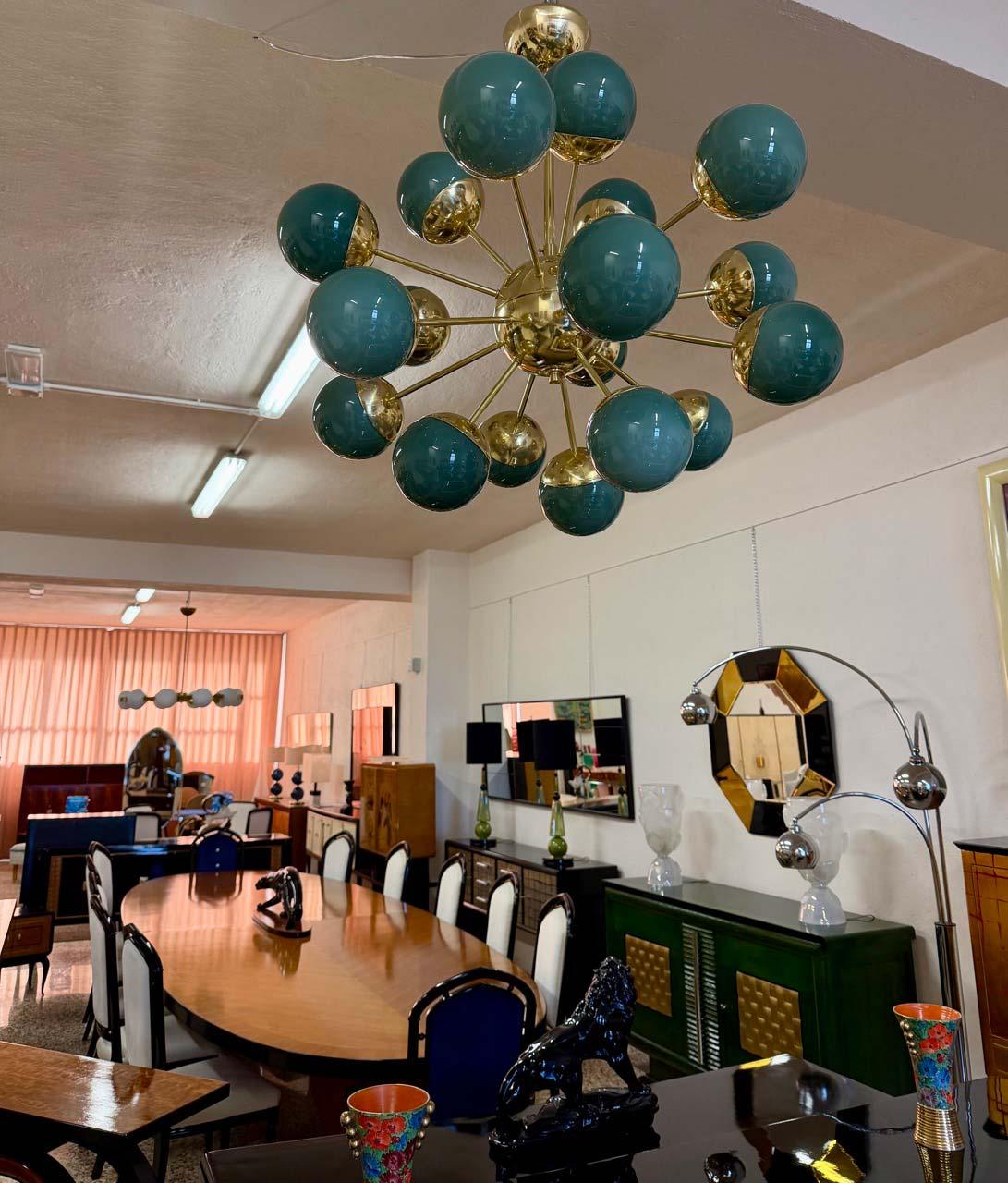 Murano Glass Sputnik Chandelier in Sage Green and Brass in vendita 4