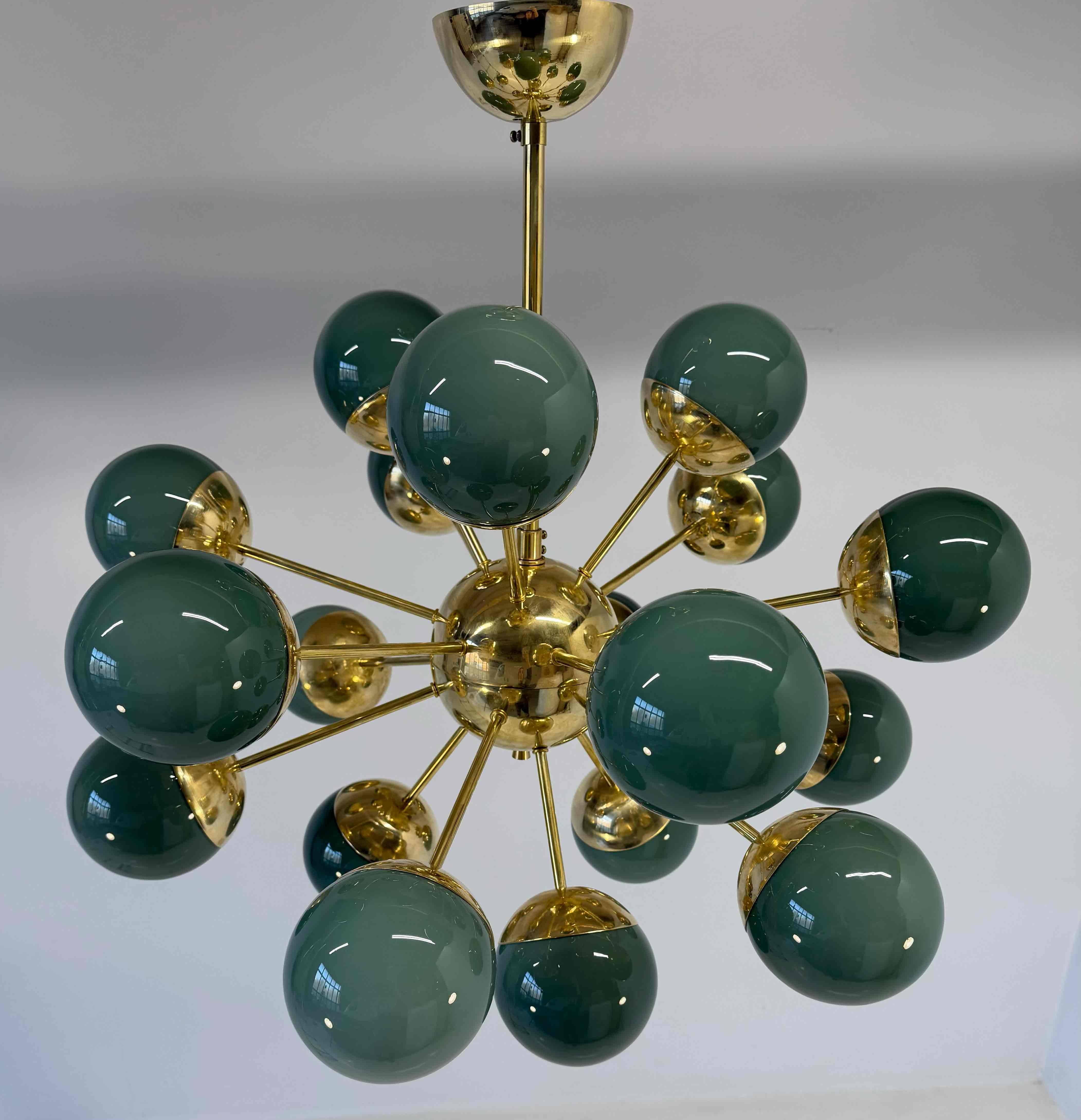 Murano Glass Sputnik Chandelier in Sage Green and Brass in vendita 1
