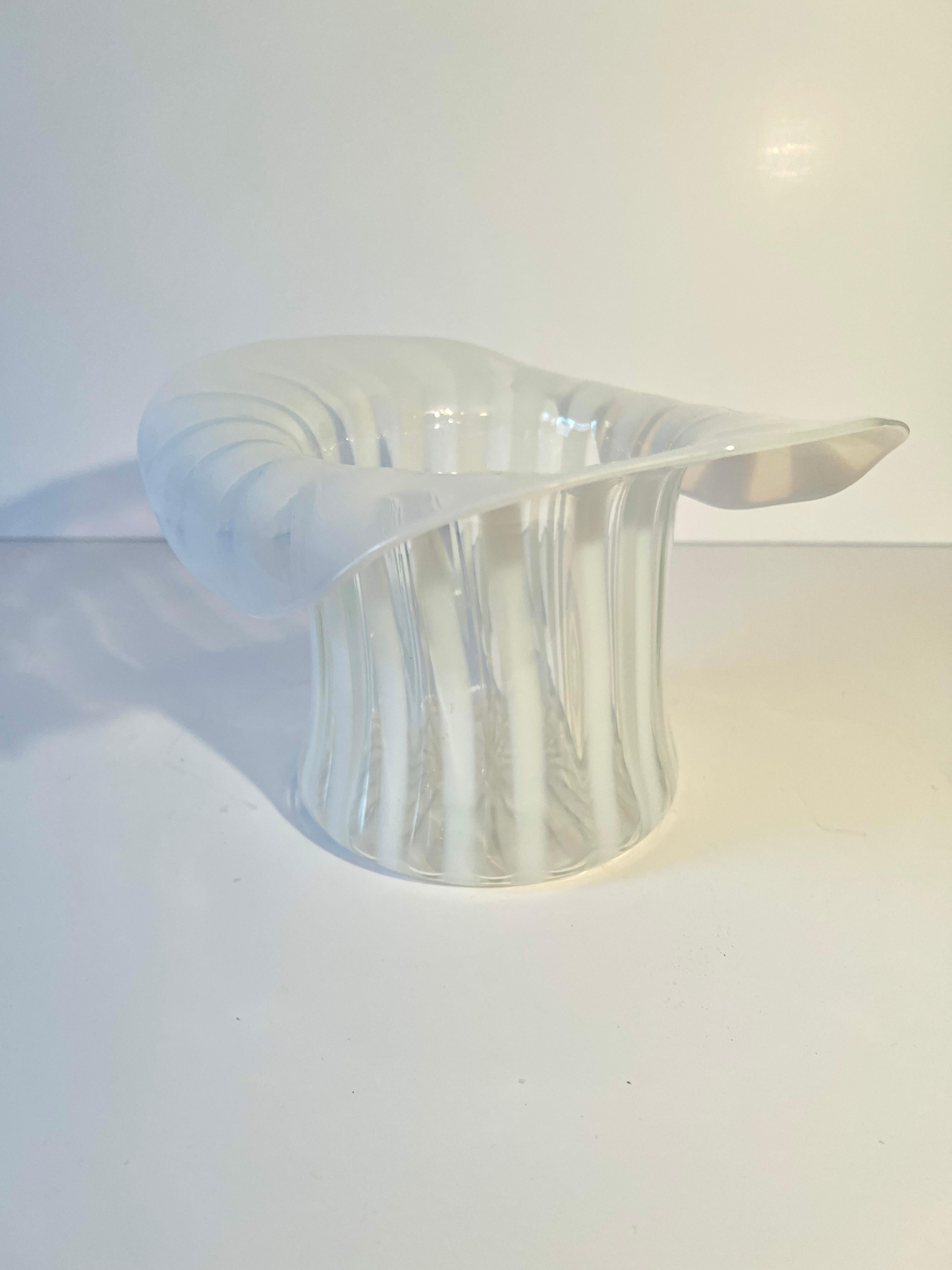 Sombrero de copa de cristal rayado estilo Murano para enfriar vino o champán Moderno de mediados de siglo en venta