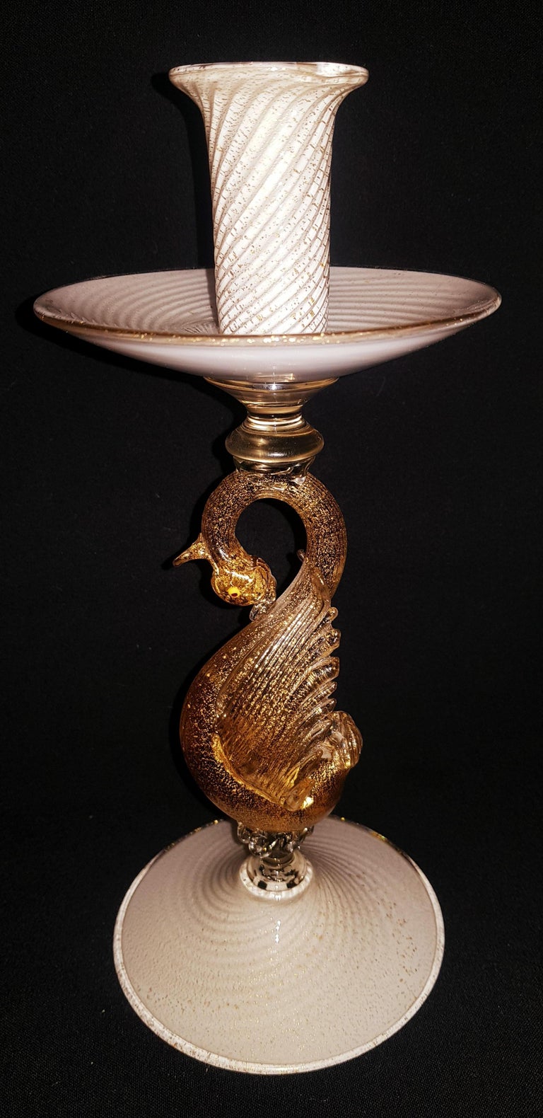 Beautiful murano glass swan candle stick sculpture with gold leaf, signed by Gabbiani, year 1970 brilliant condition.