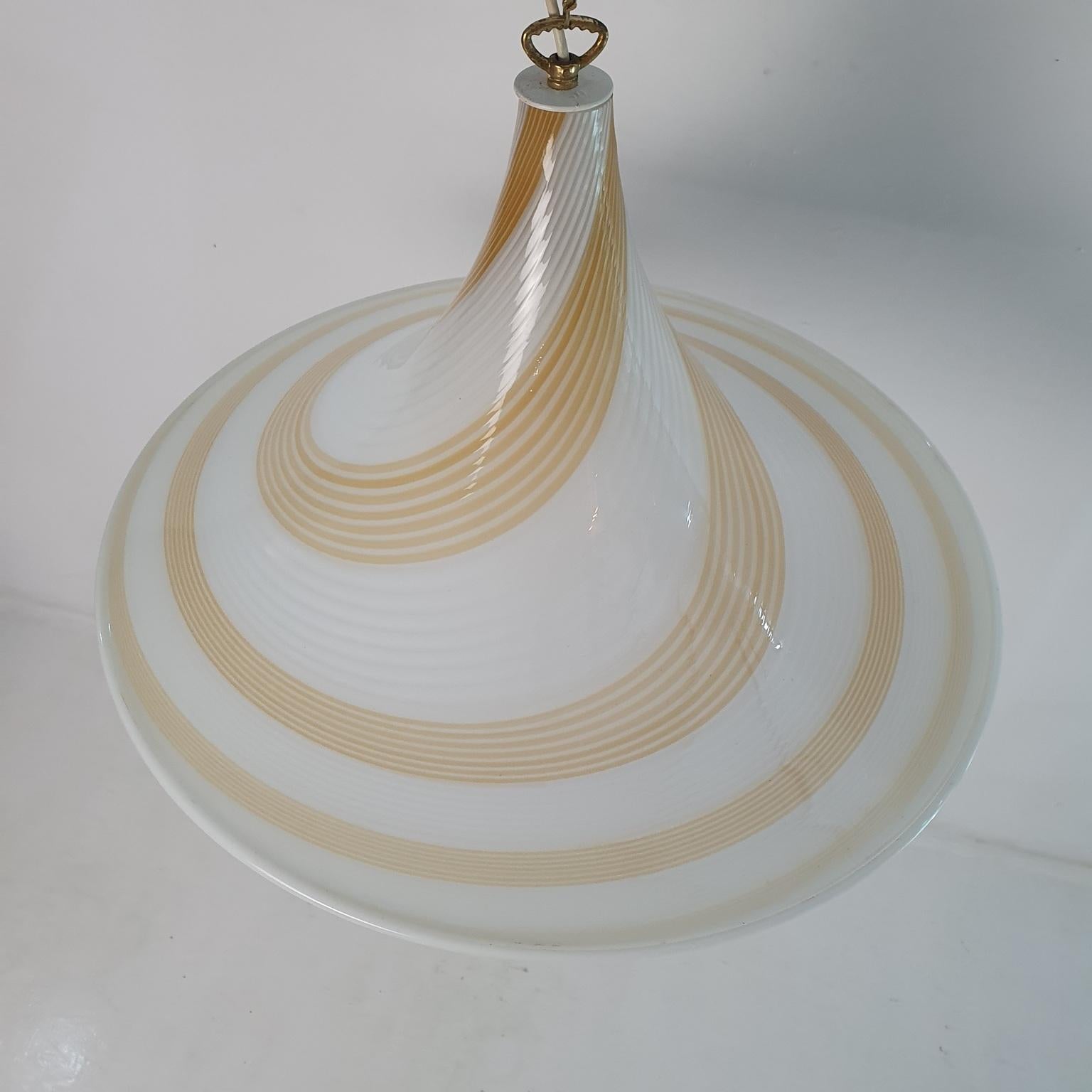 Colgante Remolino de cristal de Murano Años 70 Italiano en venta