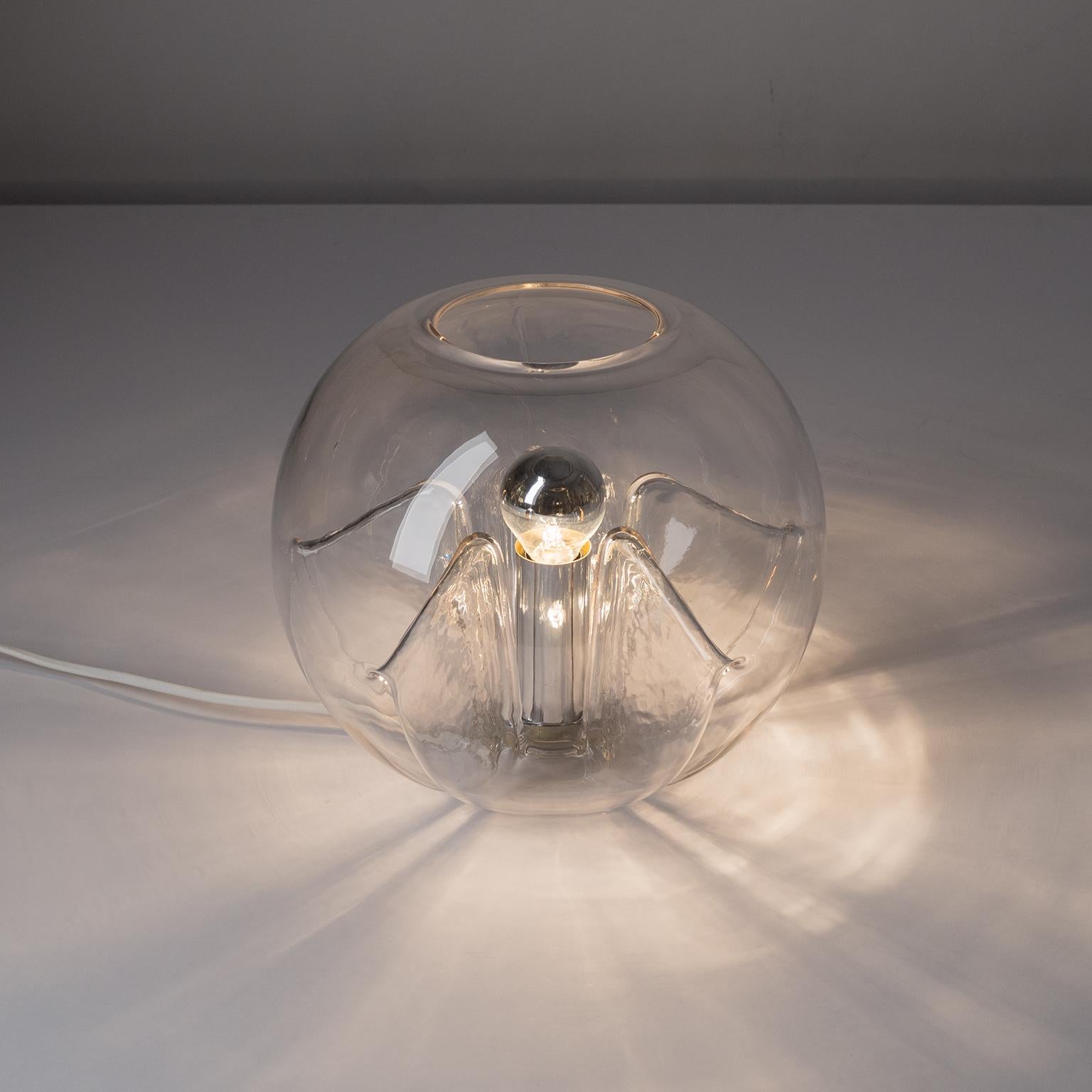 Lampe de bureau en verre de Murano, 1970, par Toni Zuccheri pour VeArt en vente 5