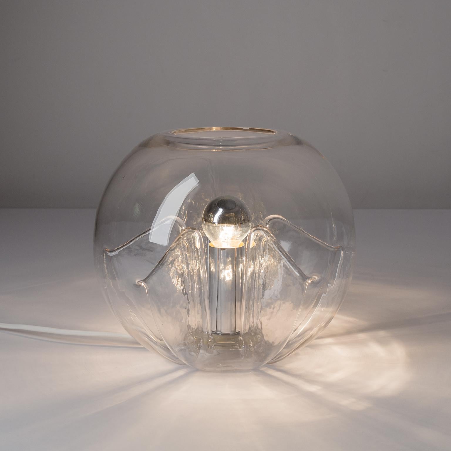 Ère spatiale Lampe de bureau en verre de Murano, 1970, par Toni Zuccheri pour VeArt en vente