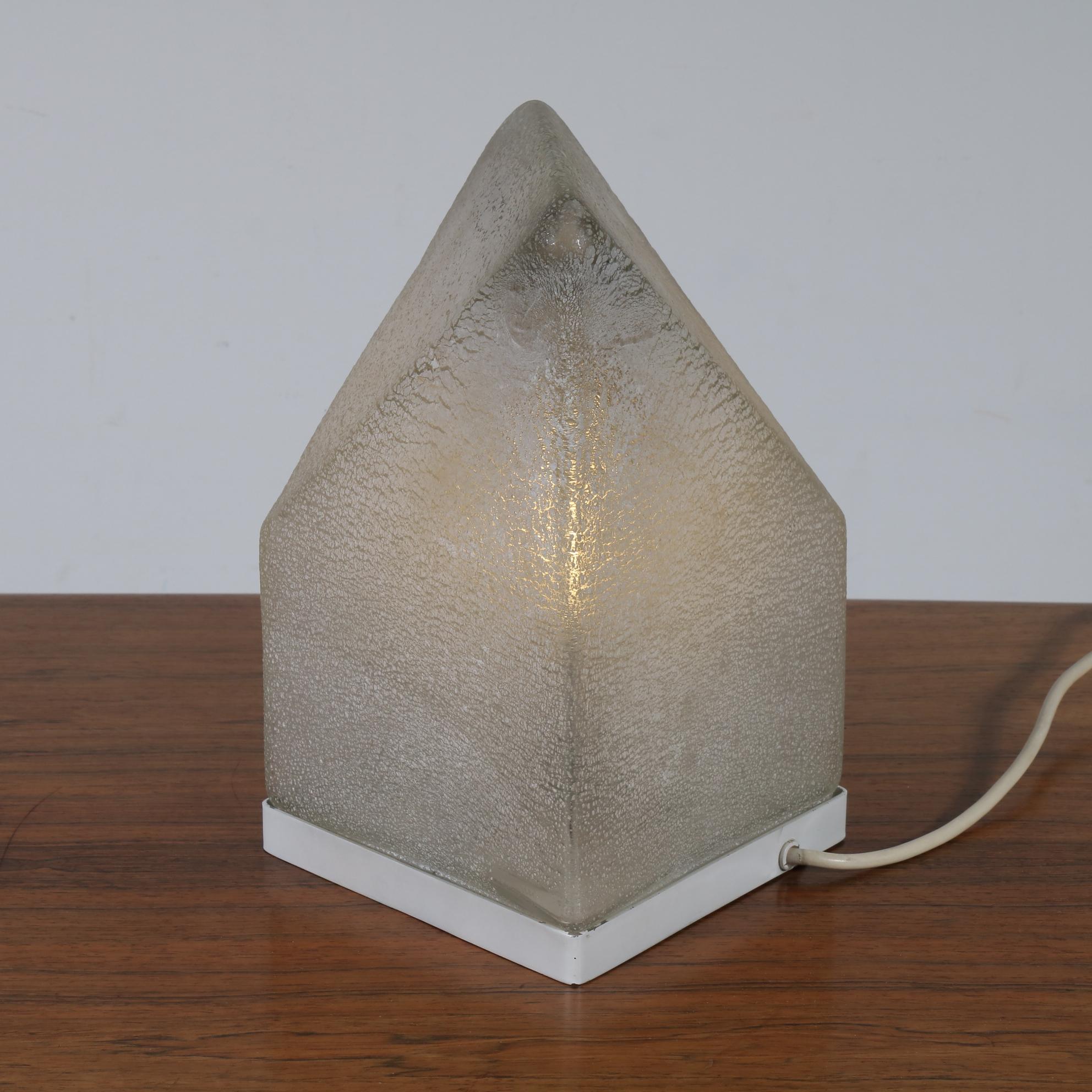 Mid-Century Modern Lampe de bureau en verre de Murano d'Alfredo Barbini, Italie, 1970 en vente