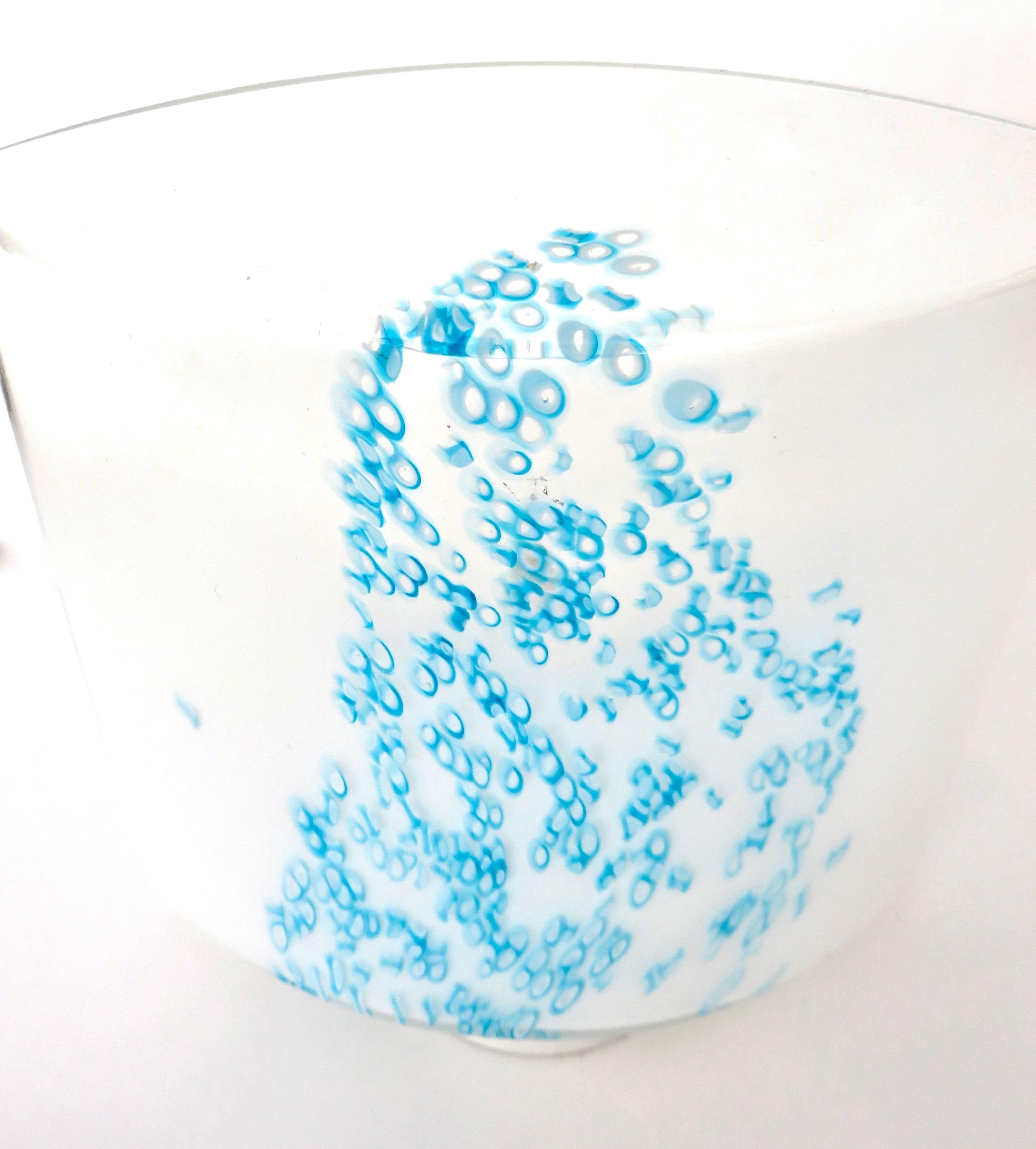 Türkisblaue Muranoglas-Tischlampe von Leucos, Dekoration aus undurchsichtigem Glas im Angebot 9