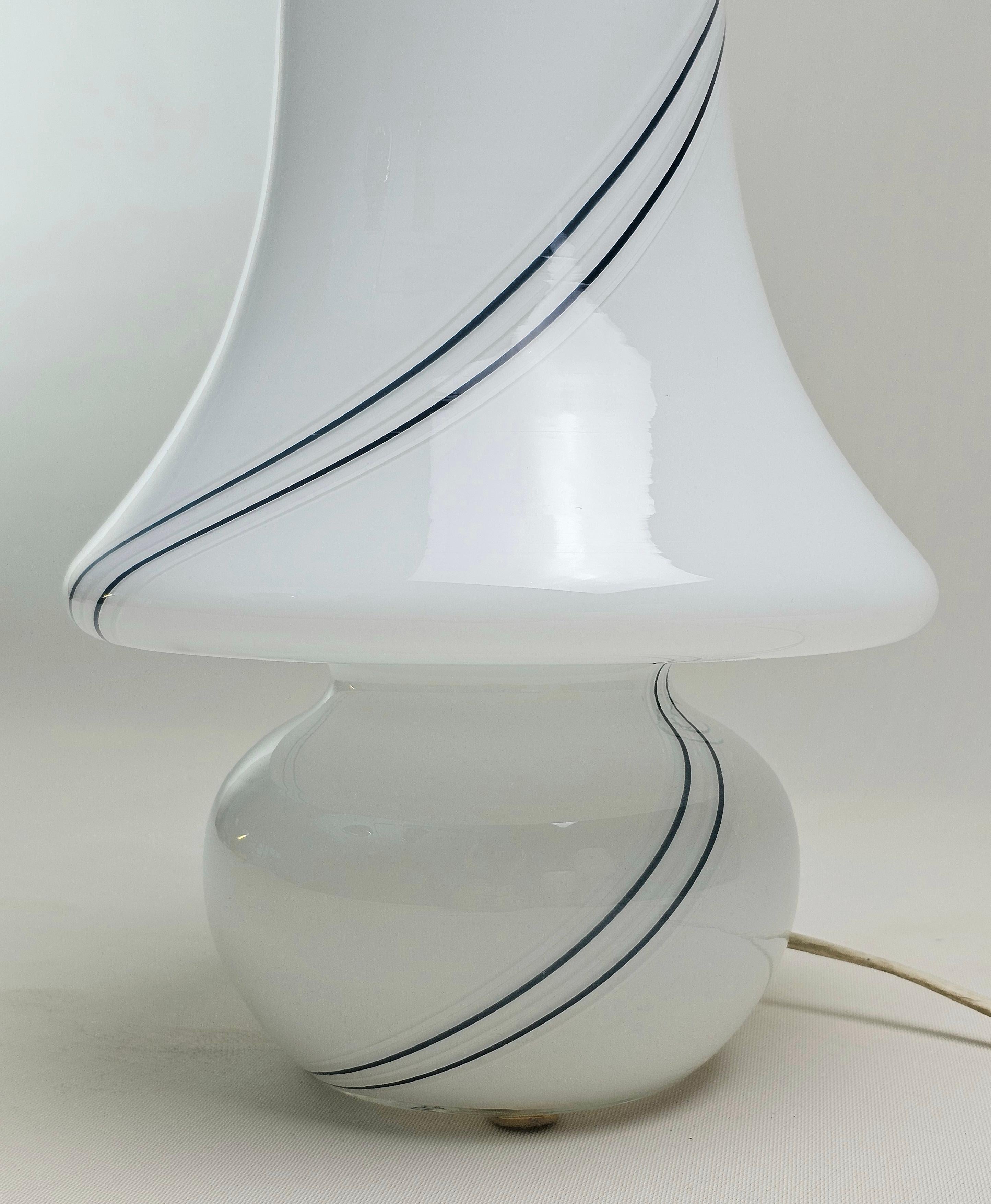 Murano Glass Table Lamp Gino Vistosi Venini Midcentury Modern Italy 1960s In Good Condition For Sale In Palermo, IT