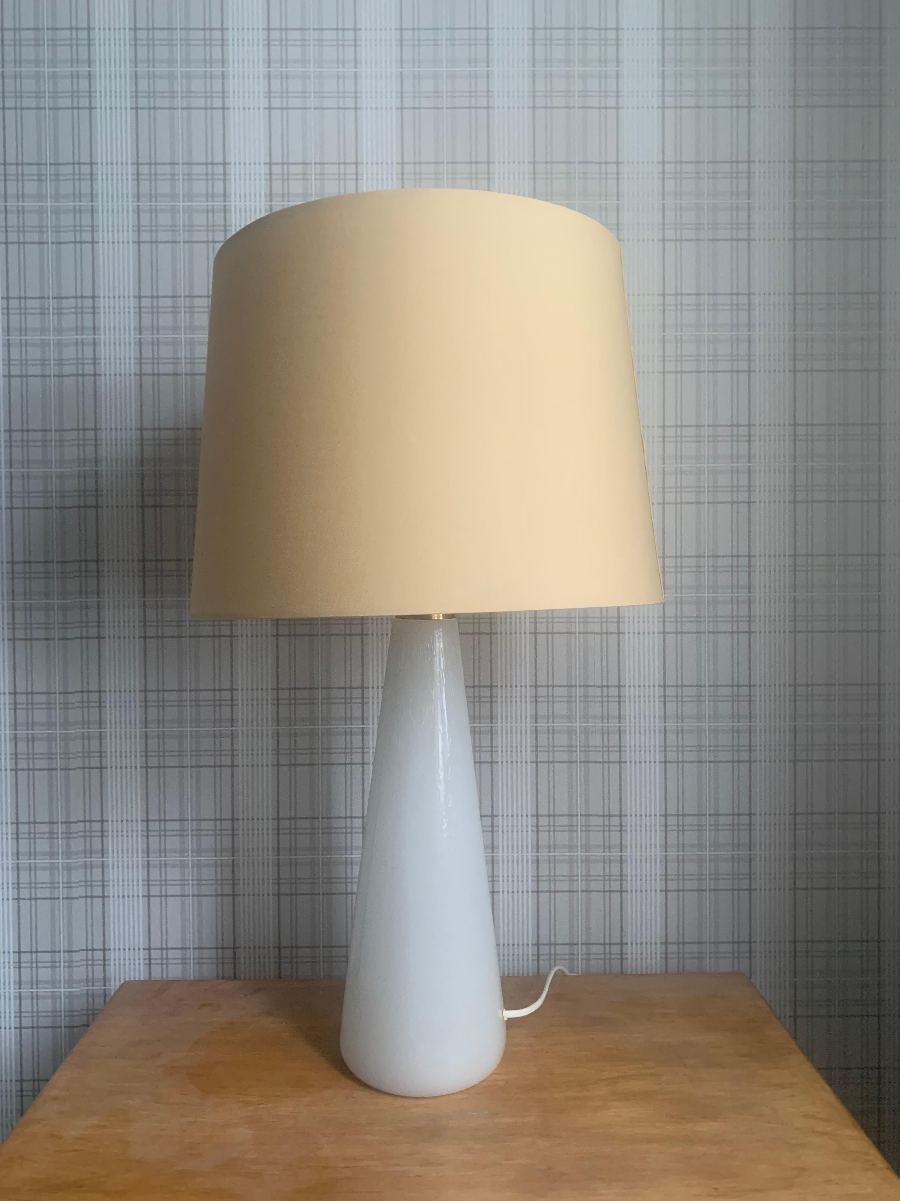 Style international Lampe de table en verre de Murano Paolo Venini en vente