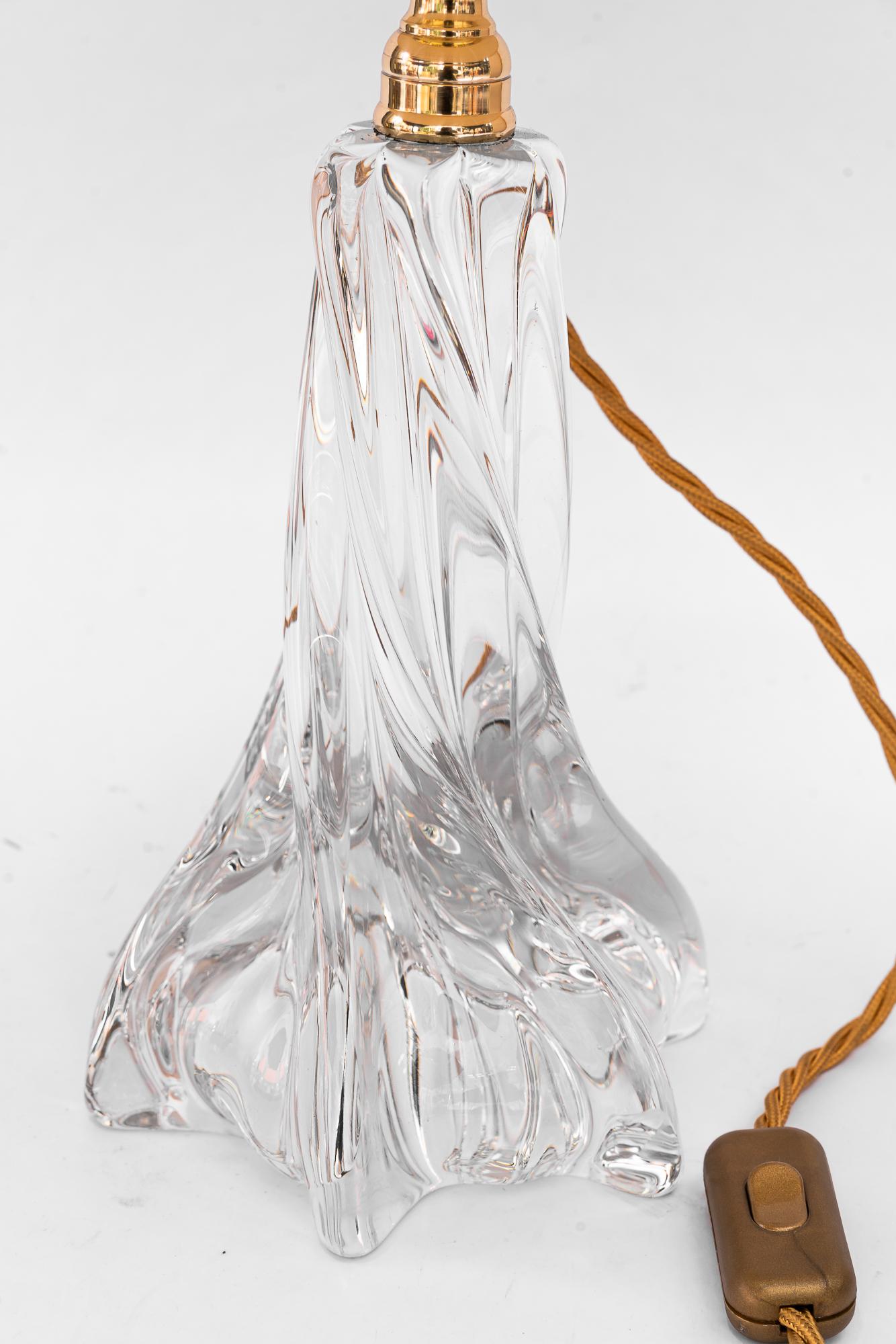 Laqué Lampe de table en verre de Murano avec abat-jour en tissu vienne vers 1950 en vente