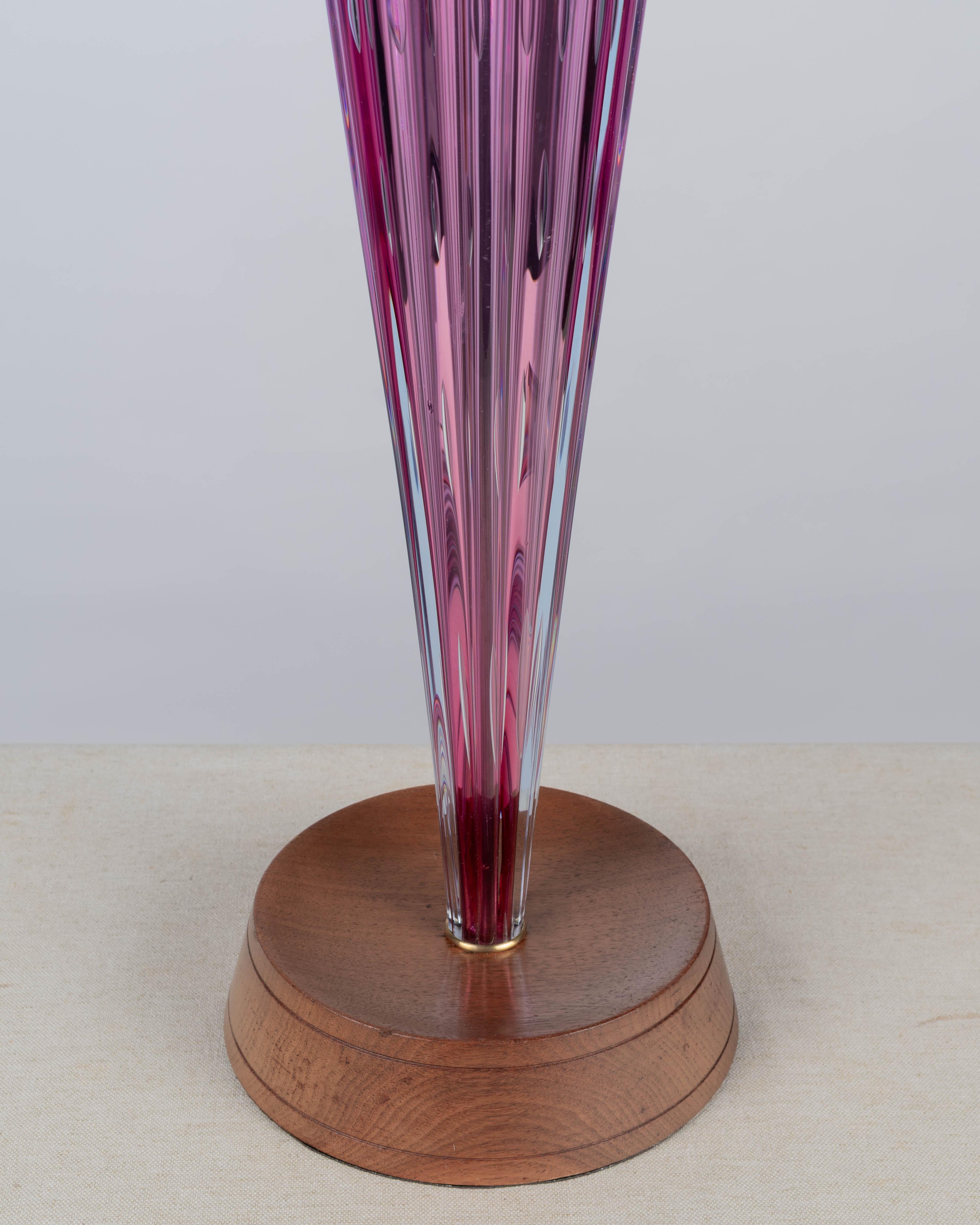 Lámpara alta de cristal de Murano de mediados del siglo XX en venta 3
