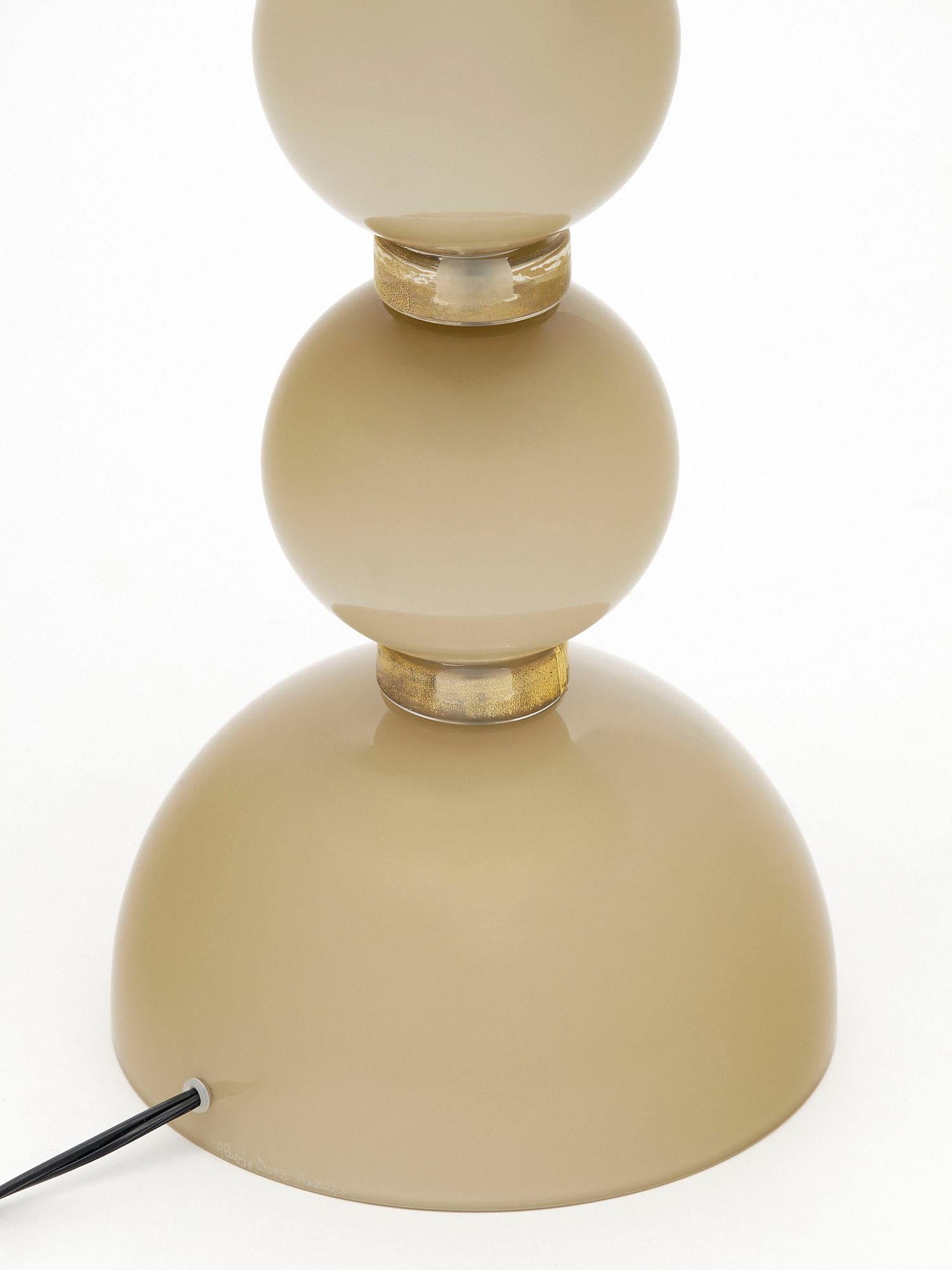 Lampes de Murano taupe et or en vente 2