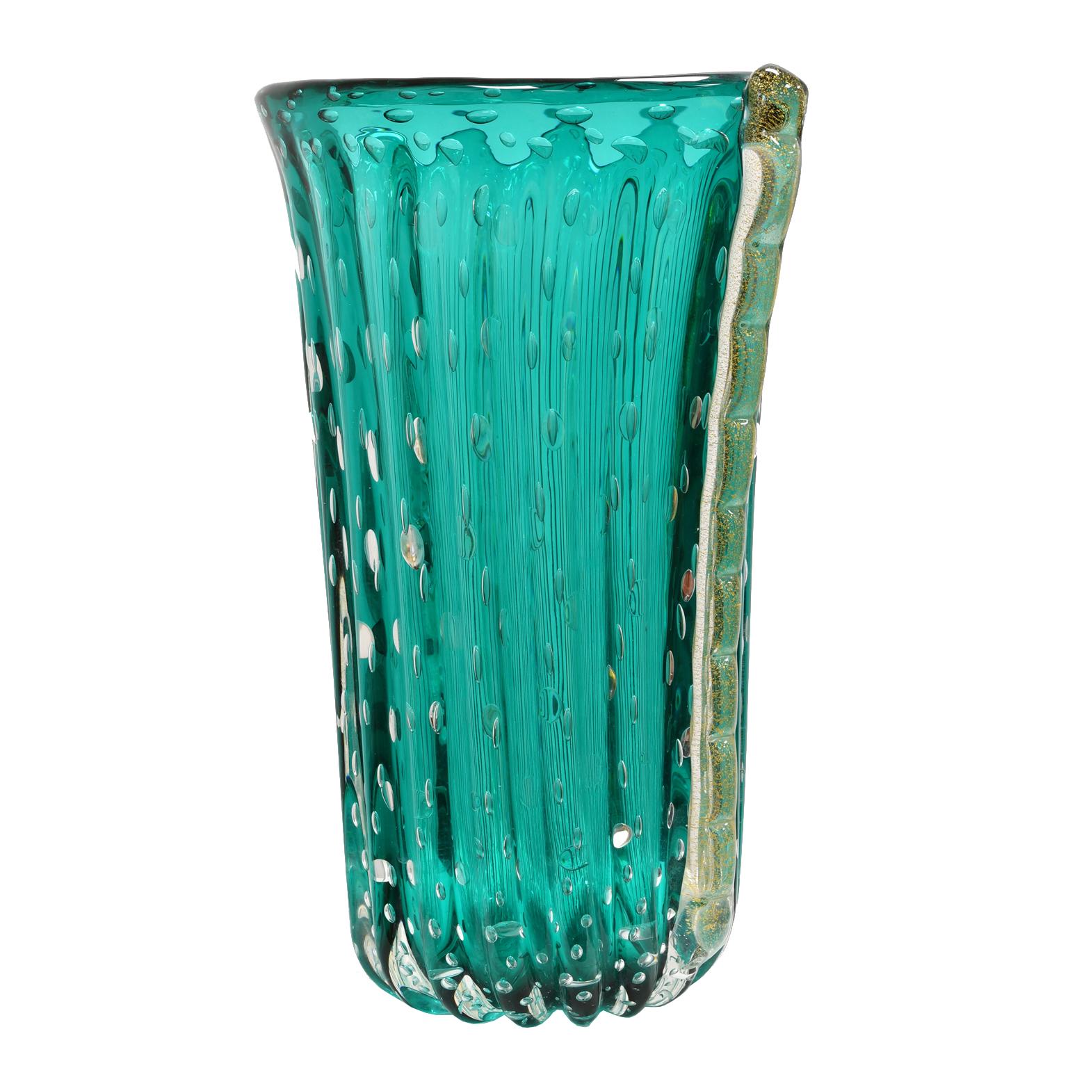 Italian decorative Art Glass vase from the workshop of Murano glass artist Archimede Seguso. Vase is signed 