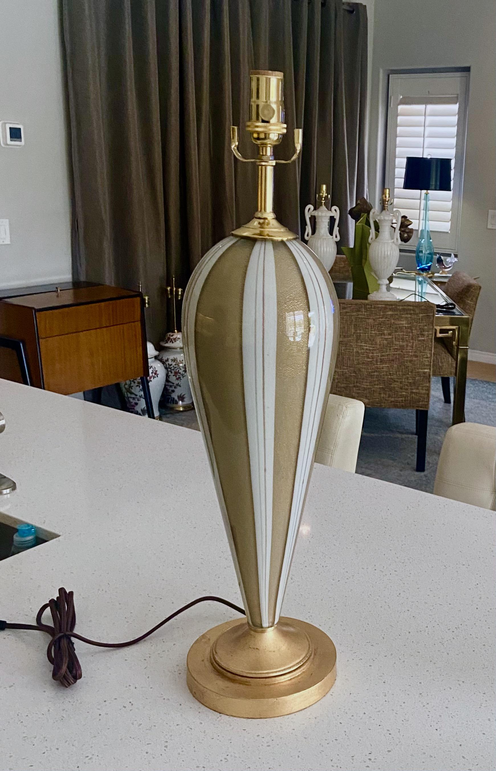 Murano Glass Tear Drop Aventurine Table Lamp In Good Condition For Sale In Palm Springs, CA