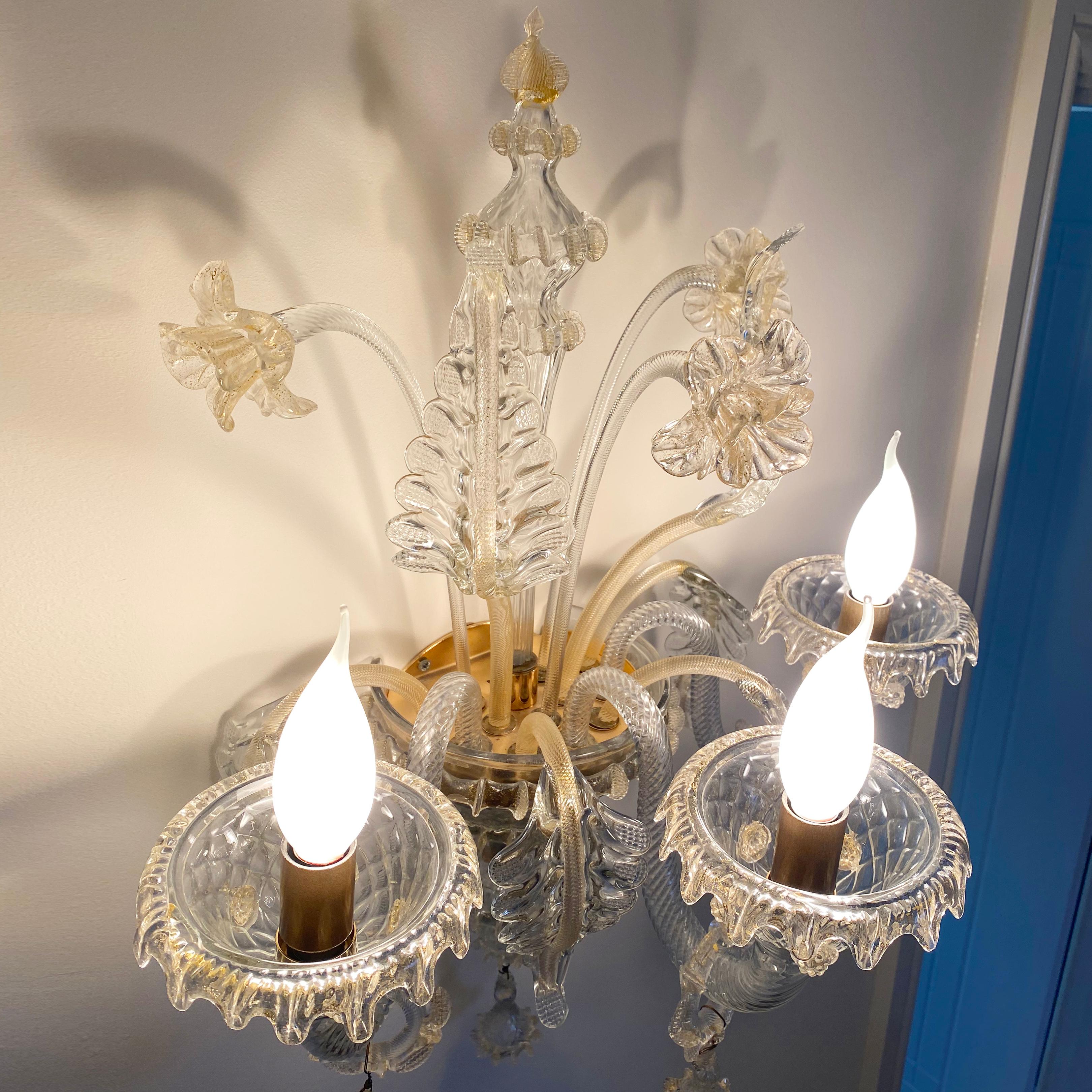 Applique murale à trois bras de style candélabre en verre de Murano fleurs dorées vintage en vente 1