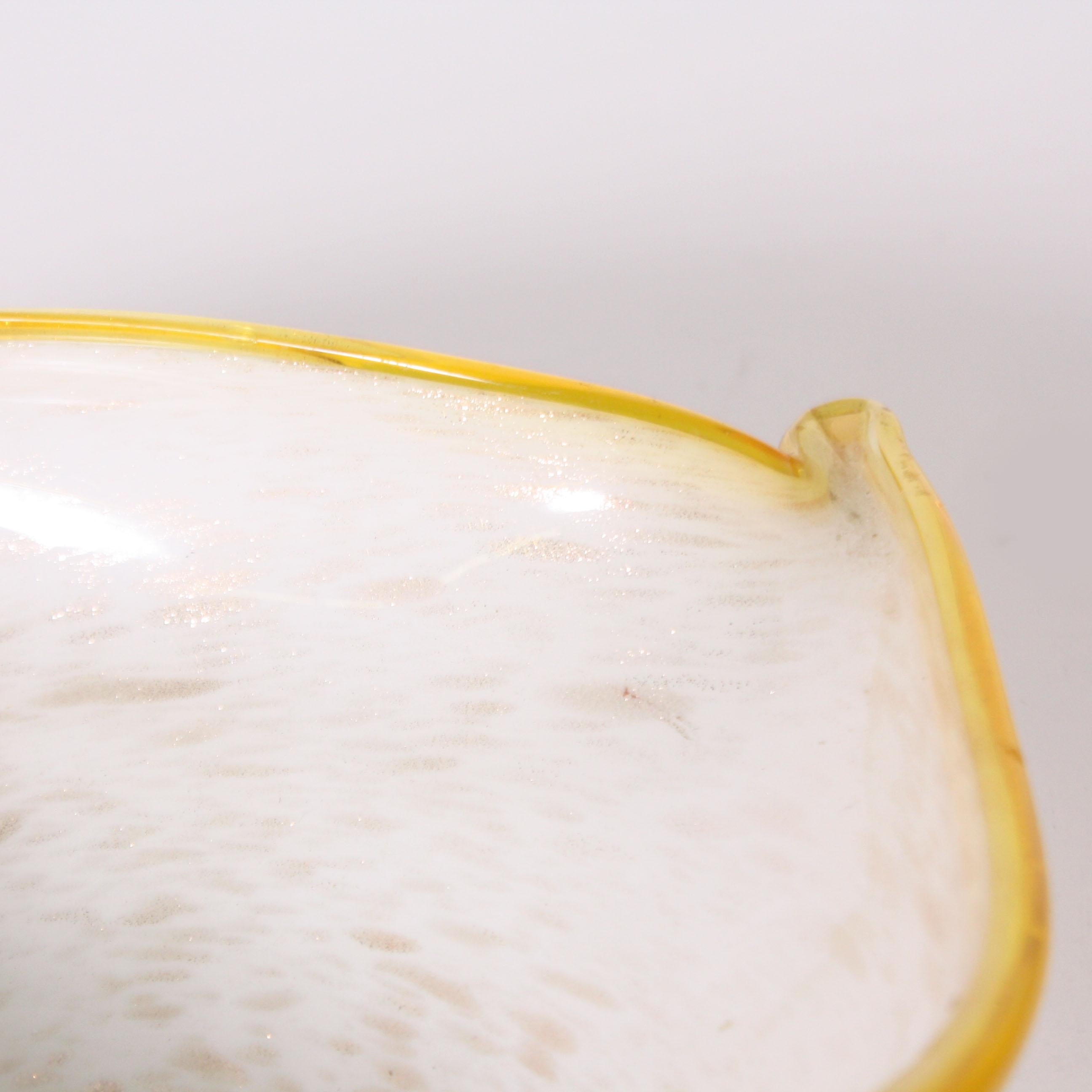 Murano Glass Three Corner Bowl, circa 1970 (Muranoglas)