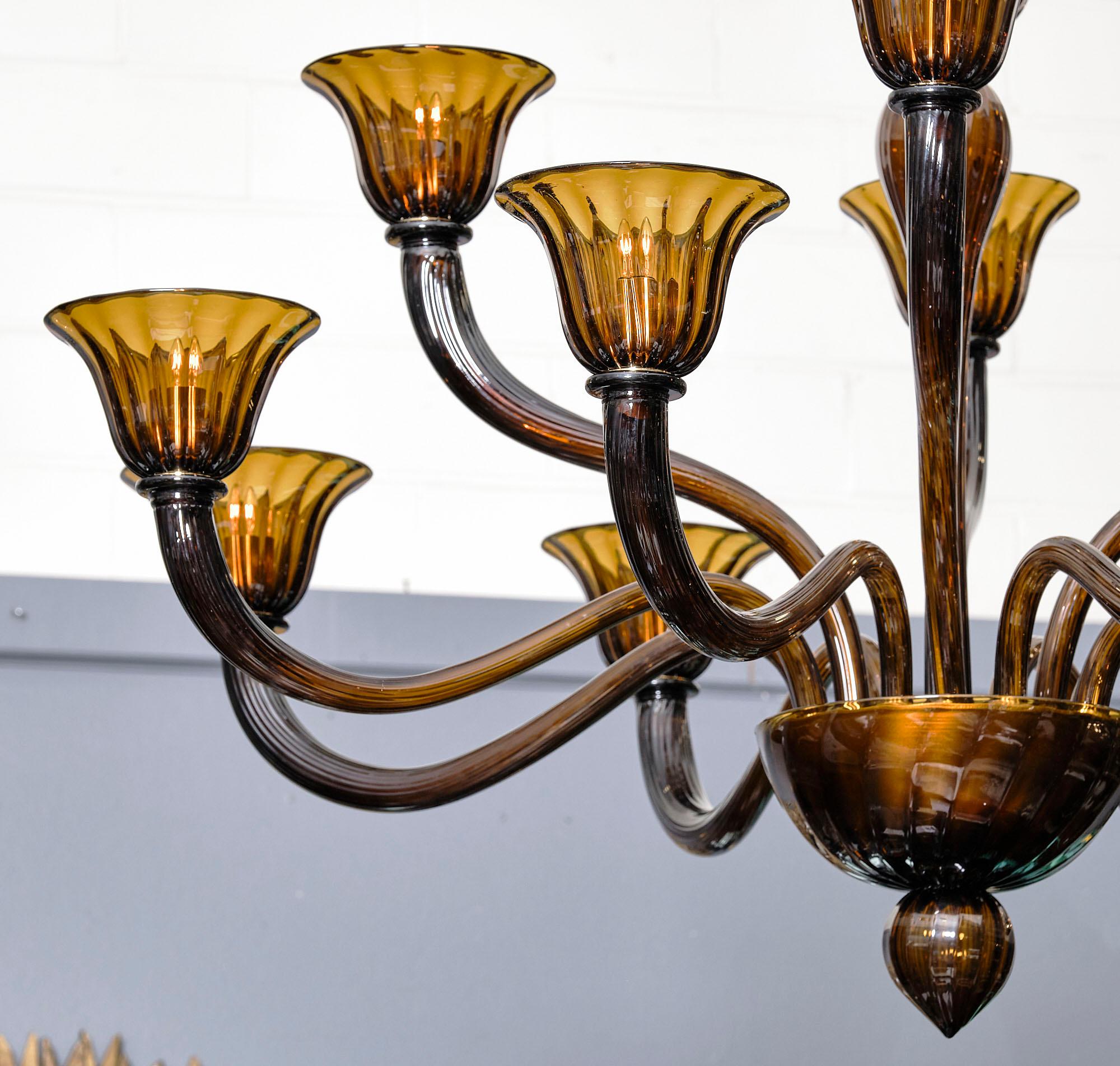 Murano Glass Tobacco Chandelier In Good Condition For Sale In Austin, TX