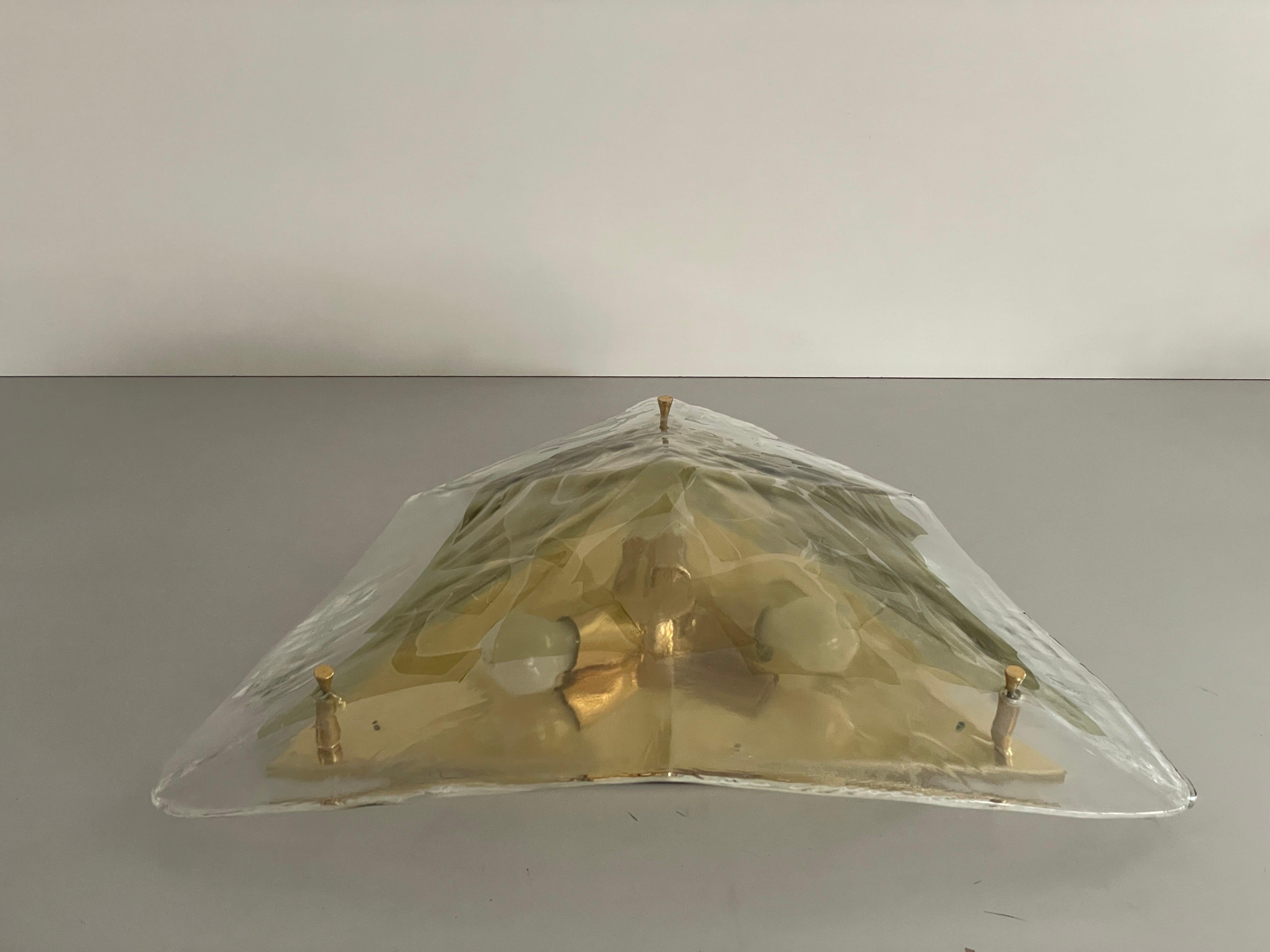 Fine XX secolo Lampada da soffitto grande in vetro di Murano con design a triangolo di La Murrina, anni '80, Italia in vendita