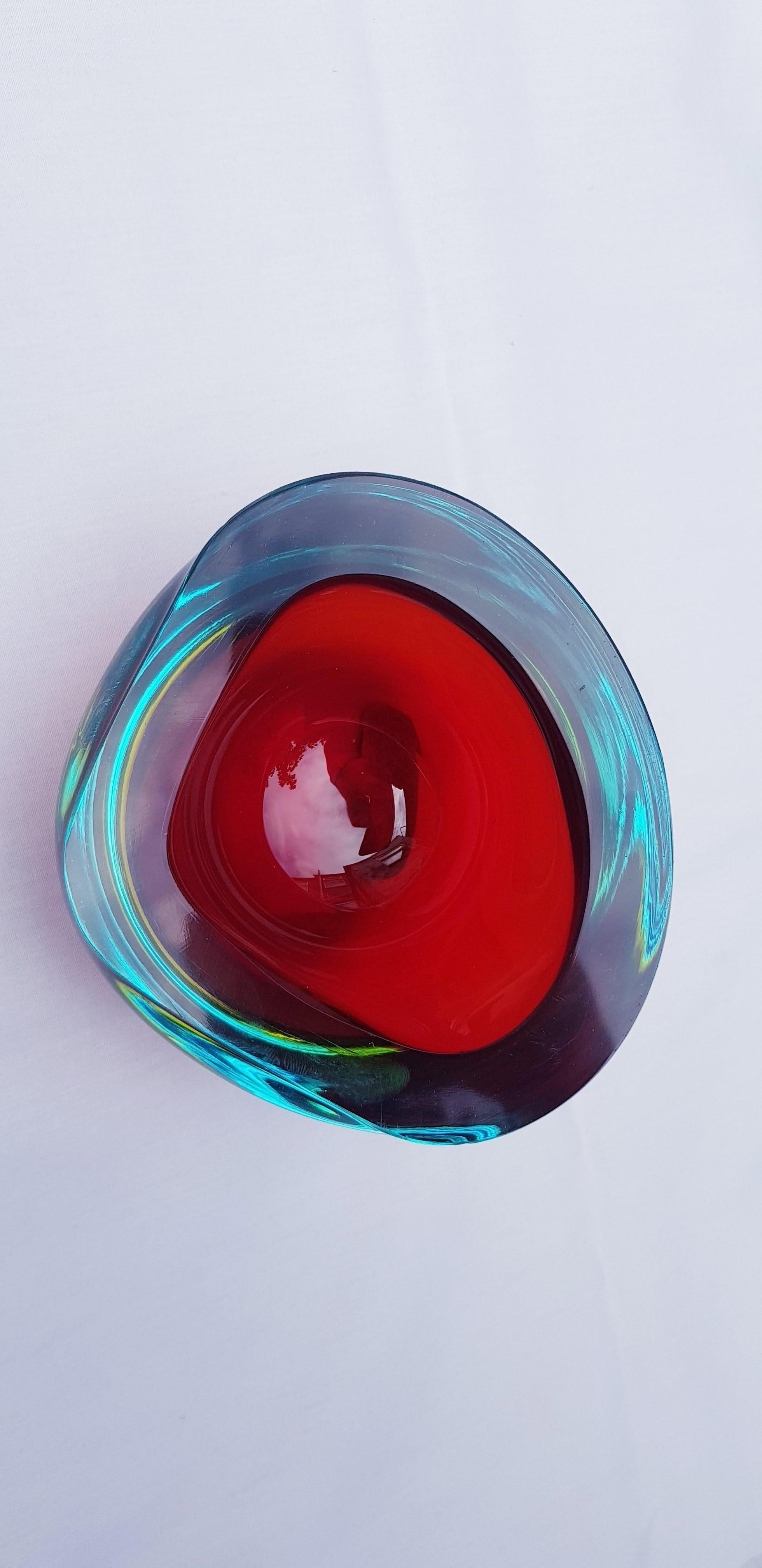 Mid-20th Century Murano Glass Triple Somerso Caviar Bowl by Flavio Poli for Seguso Vetri d'Arte For Sale