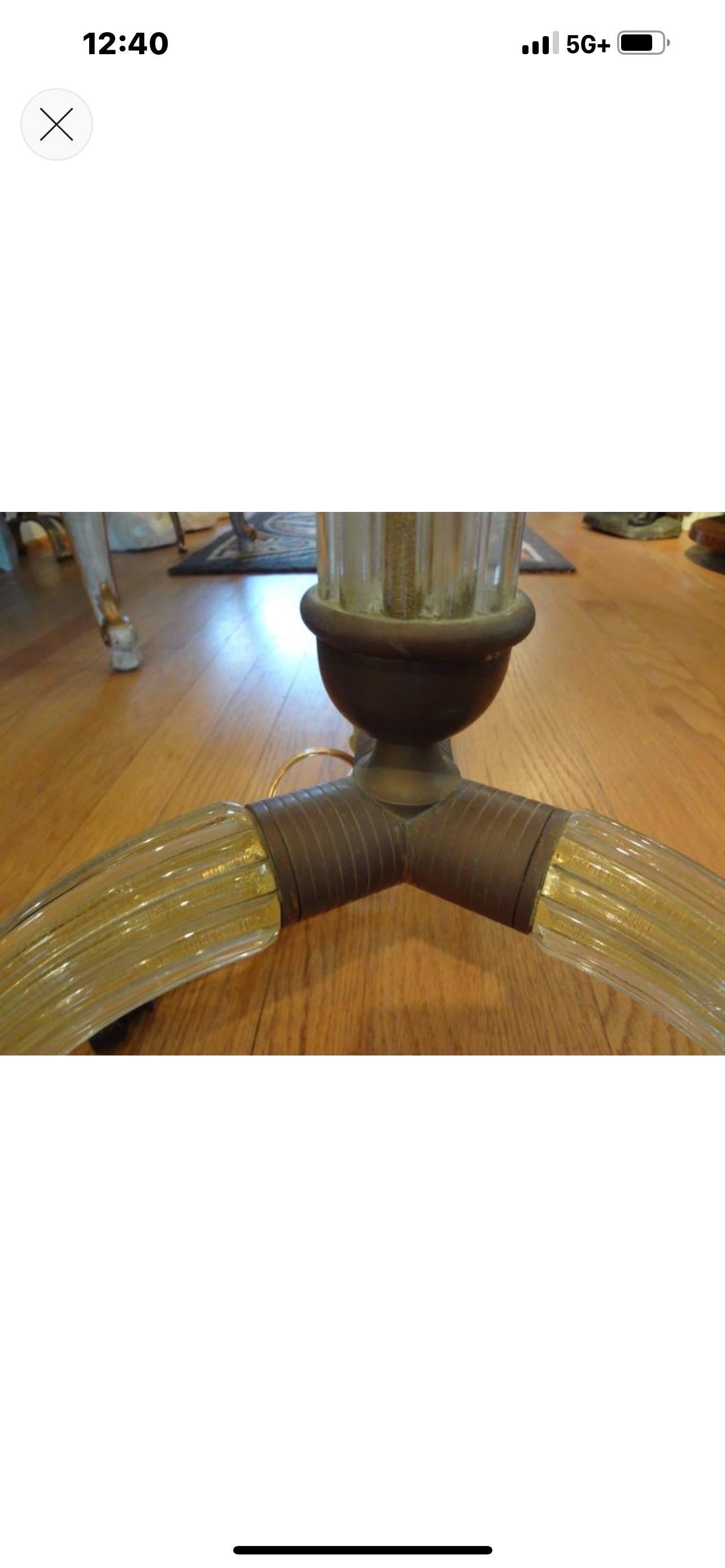 italien Lampadaire tripode en verre de Murano par Barovier en vente