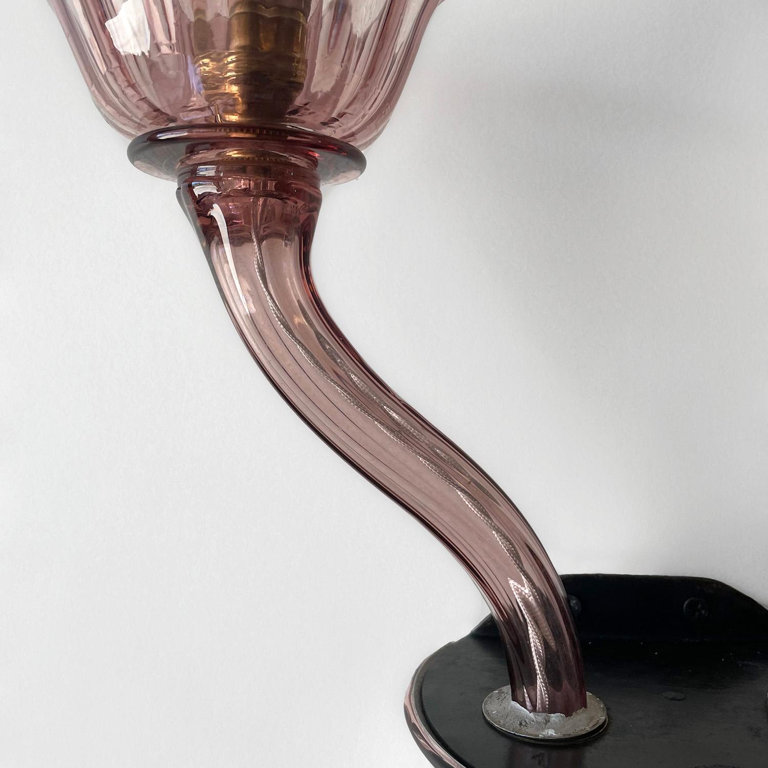 Applique à double éclairage tulipe en verre de Murano  Bon état - En vente à Los Angeles, CA