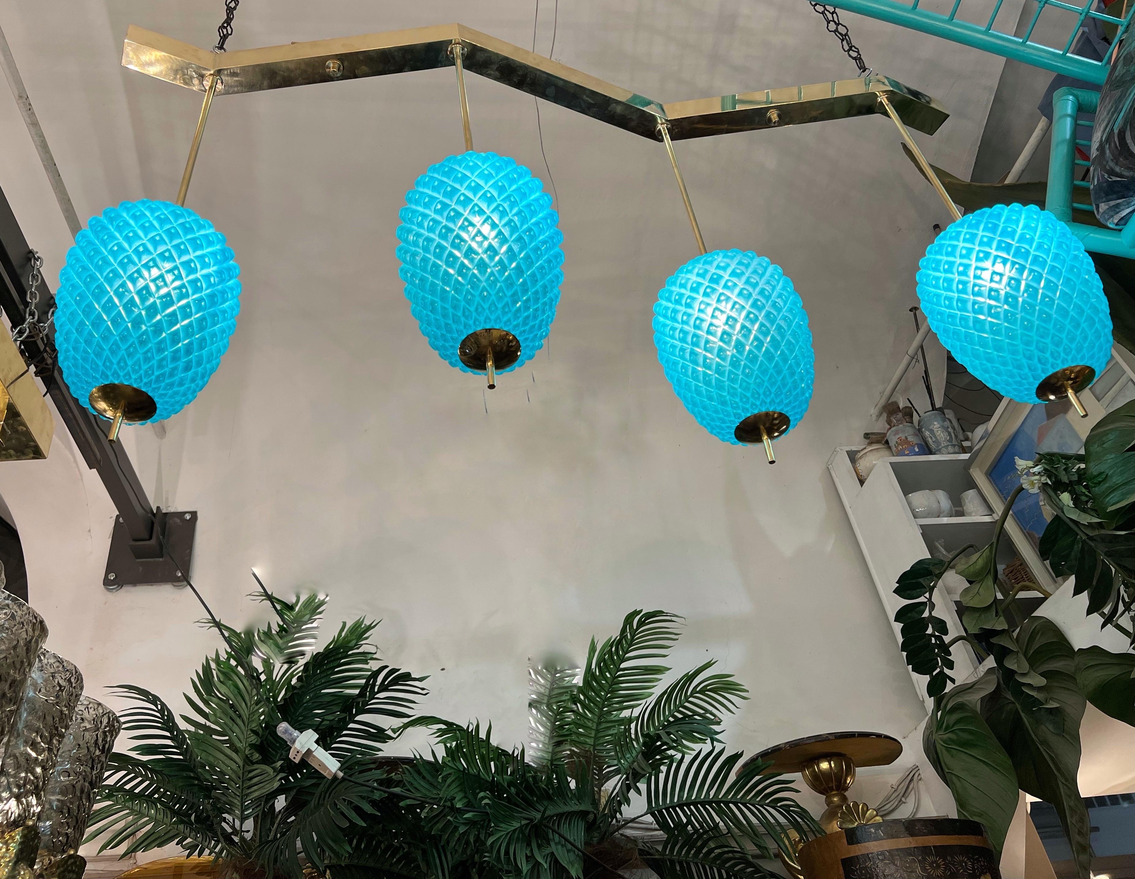 Lampes à suspension en verre de Murano turquoise avec structure en laiton, années 1980 Excellent état - En vente à Florence, IT