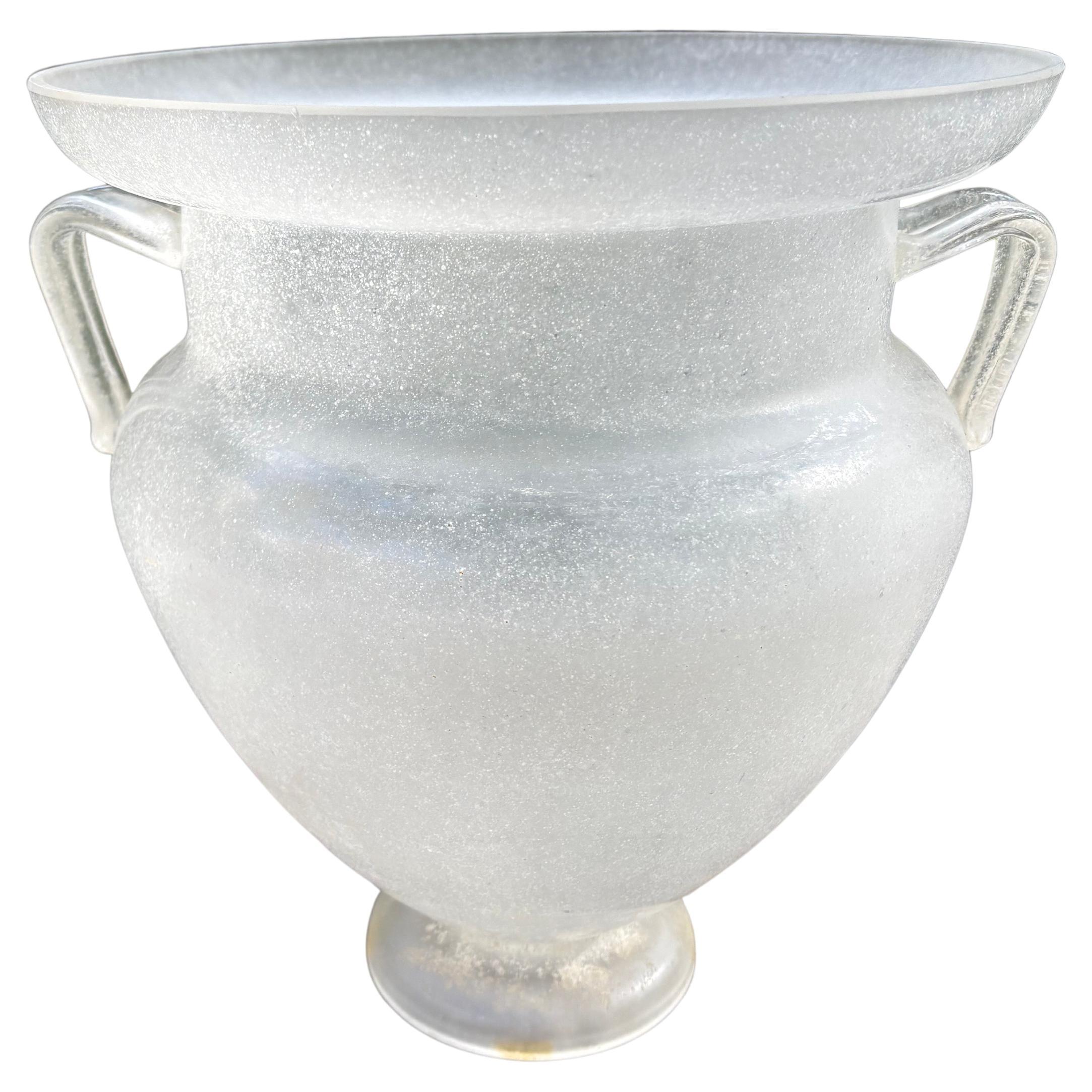 Murano Glass Urn Signed Seguso im Angebot