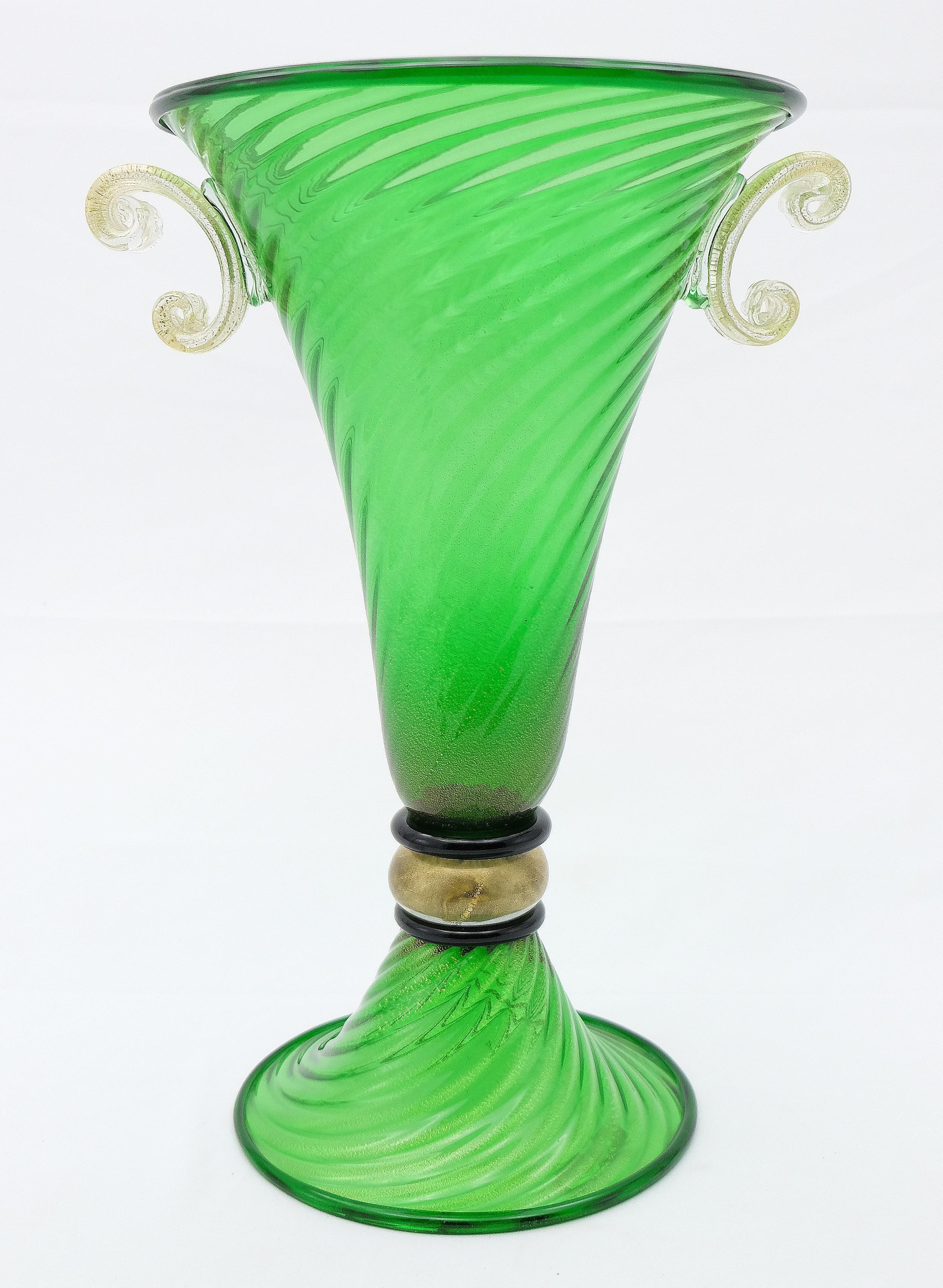 Italian Gabbiani Venezia Glass Urn Vase with Gold Infused Handles, Italy For Sale
