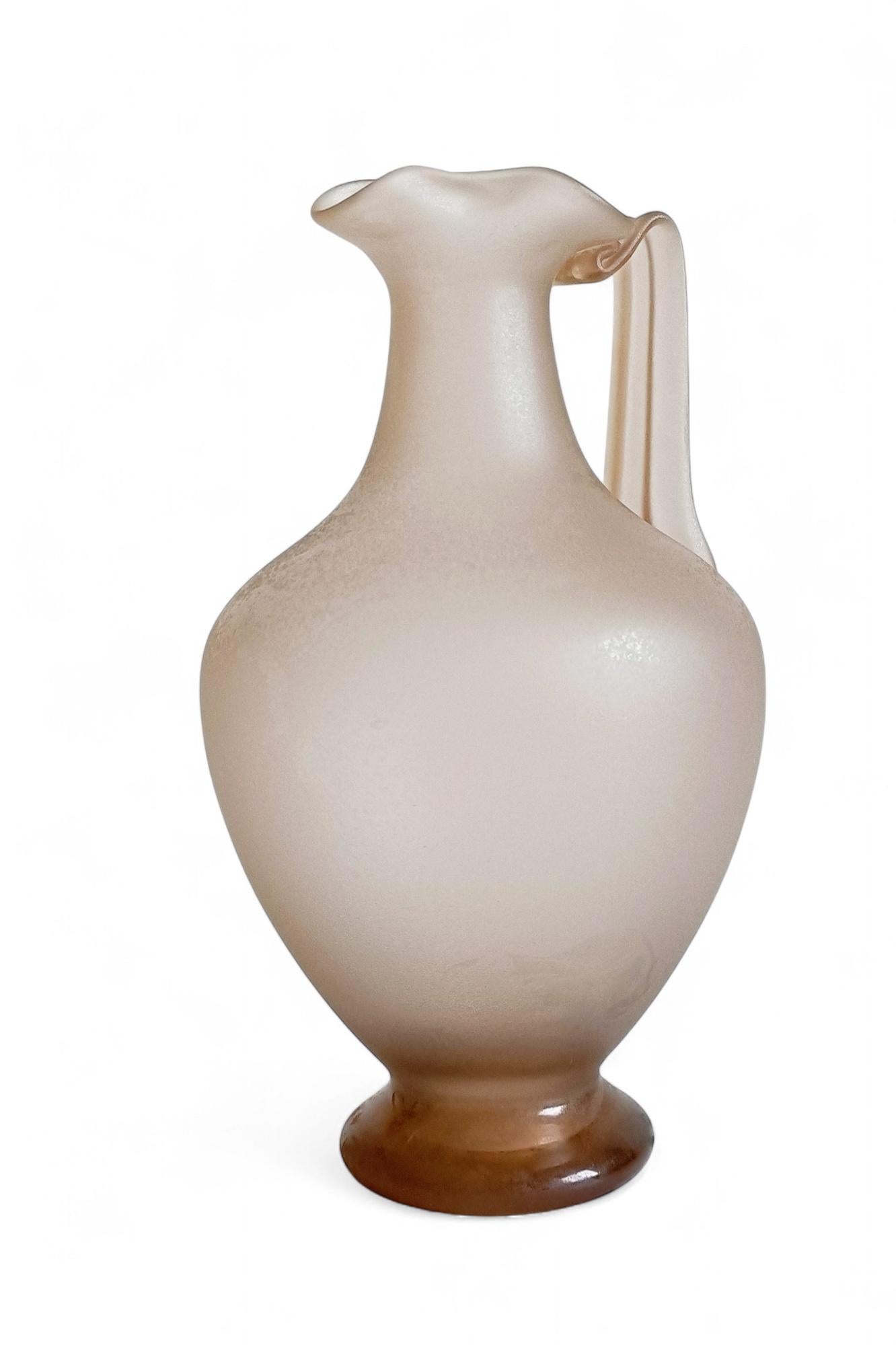 Vase en verre de Murano, style romain antique - finition nacrée gravée à l'acide, Italie, années 1930 en vente 5