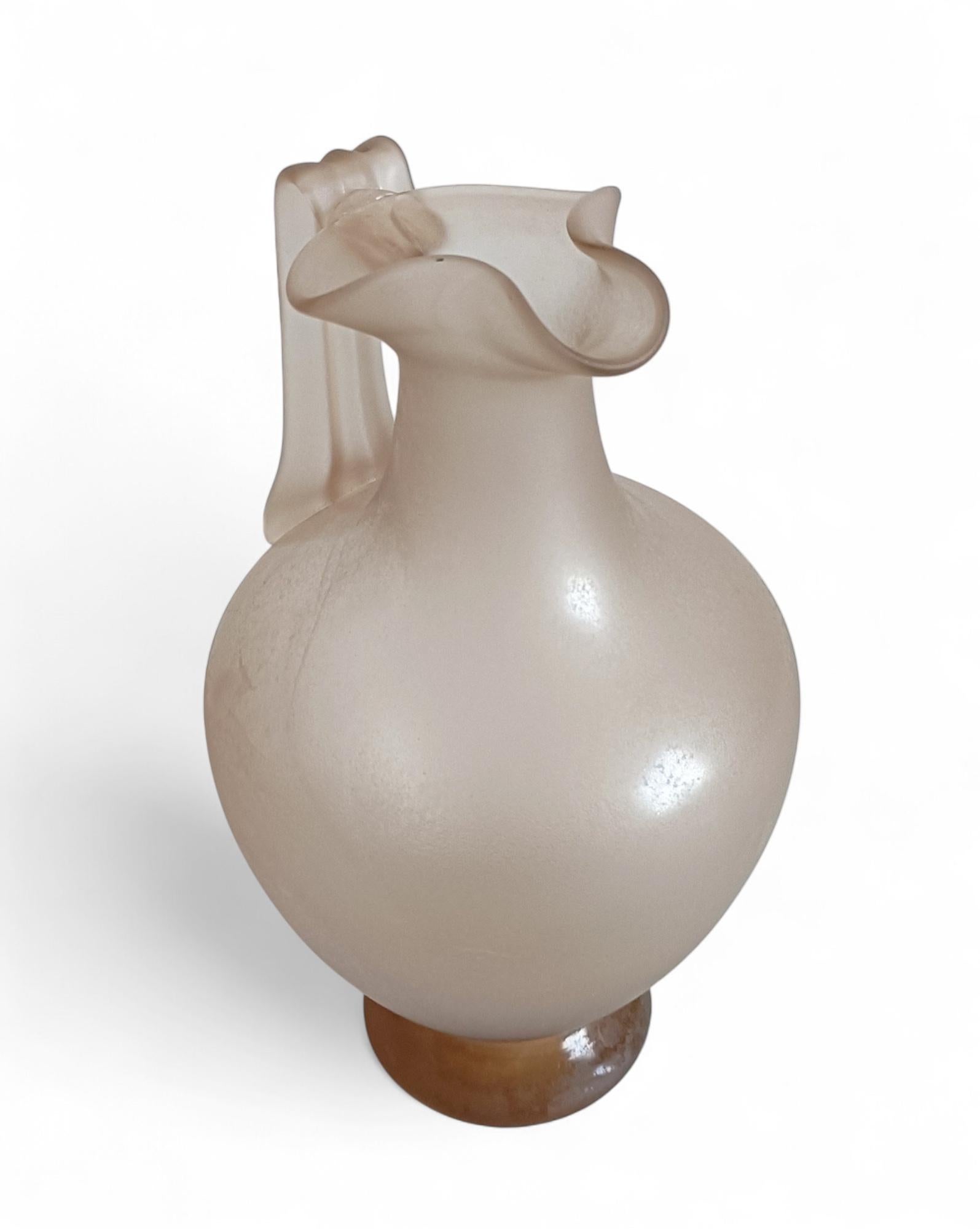 Vase en verre de Murano, style romain antique - finition nacrée gravée à l'acide, Italie, années 1930 en vente 9