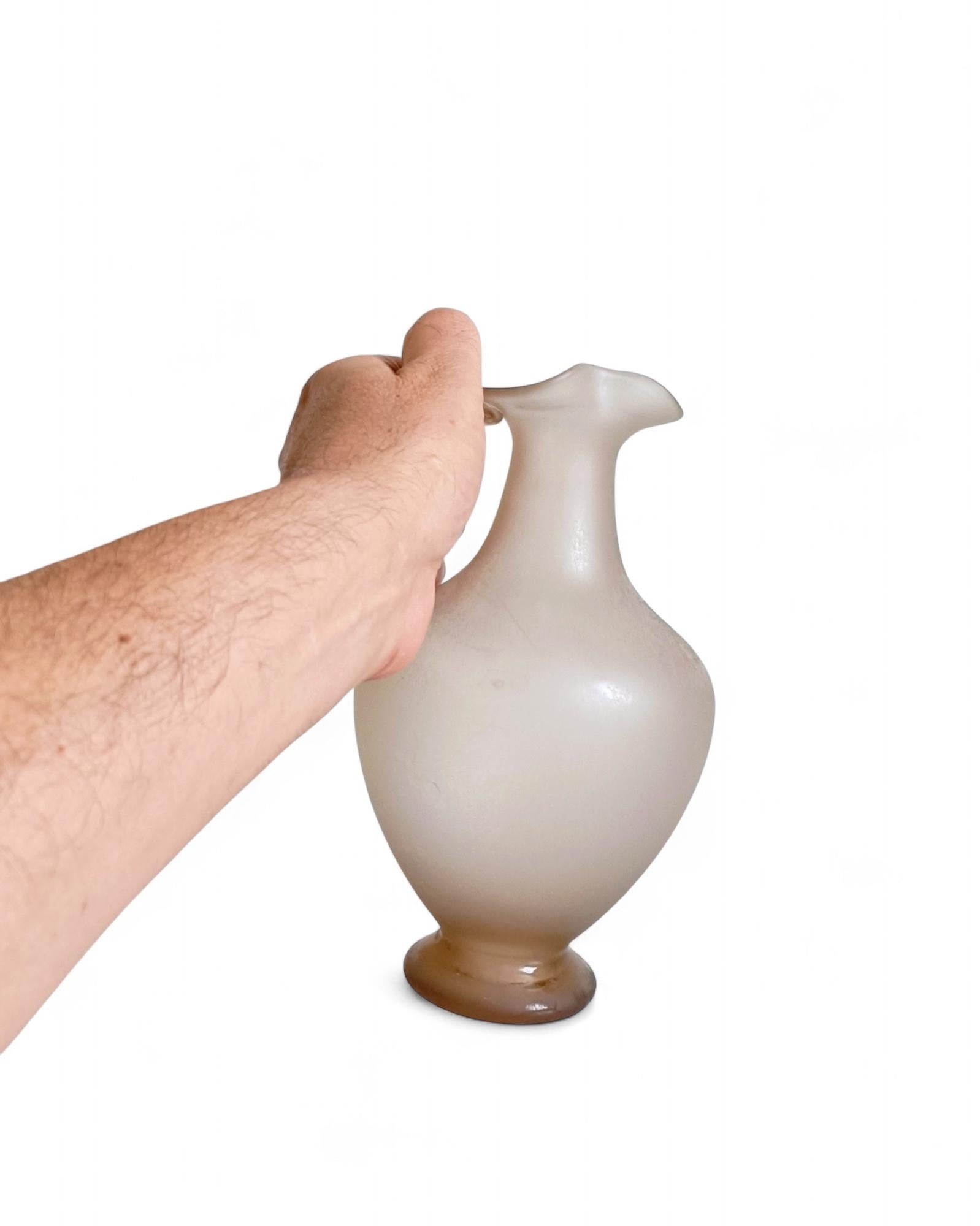 Vase en verre de Murano, style romain antique - finition nacrée gravée à l'acide, Italie, années 1930 en vente 11