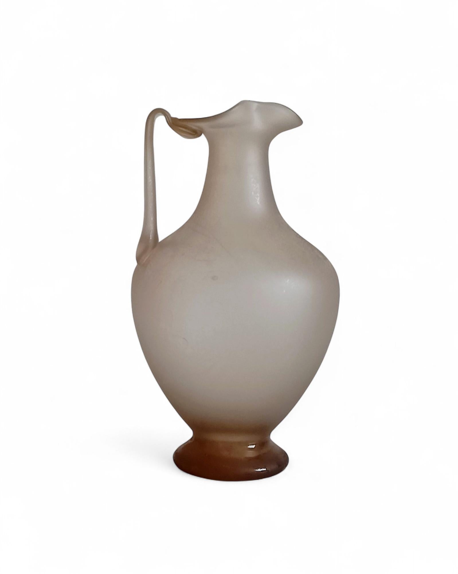 Vase en verre de Murano, style romain antique - finition nacrée gravée à l'acide, Italie, années 1930 en vente 12