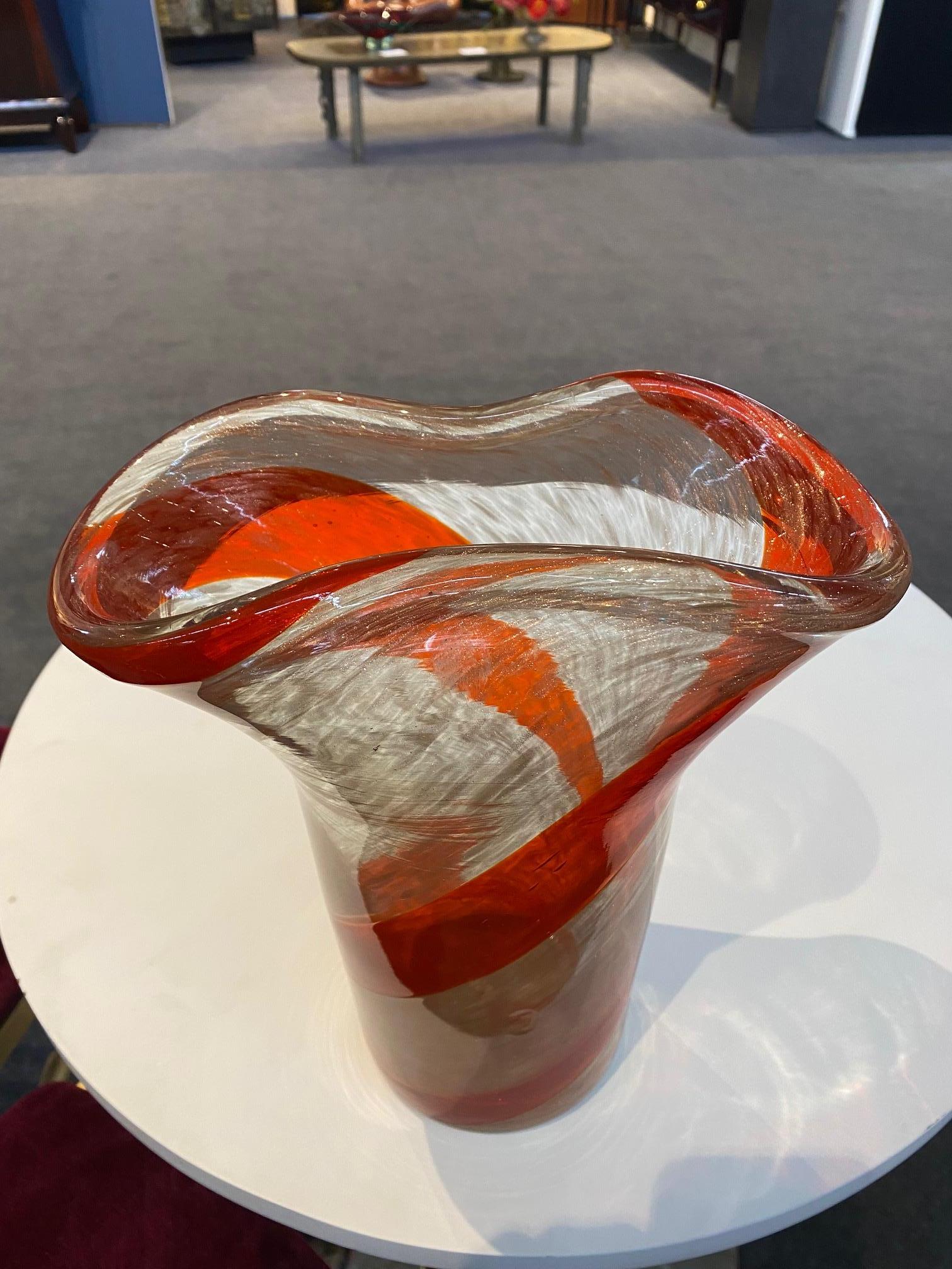 Mid-Century Modern Murano Glass Vase attributed to Fratelli Toso For Sale