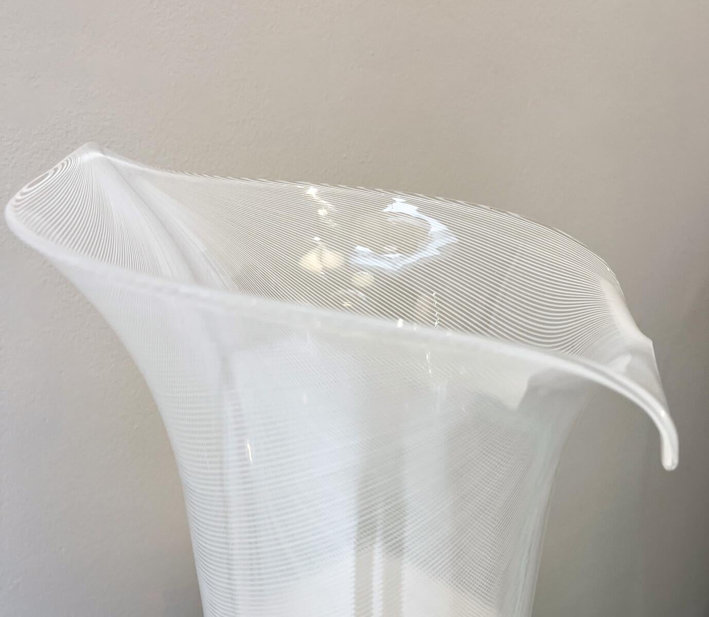 Mid-Century Modern Vase en verre de Murano par Tyra Lundgren pour Venini, Italie, 1986 en vente
