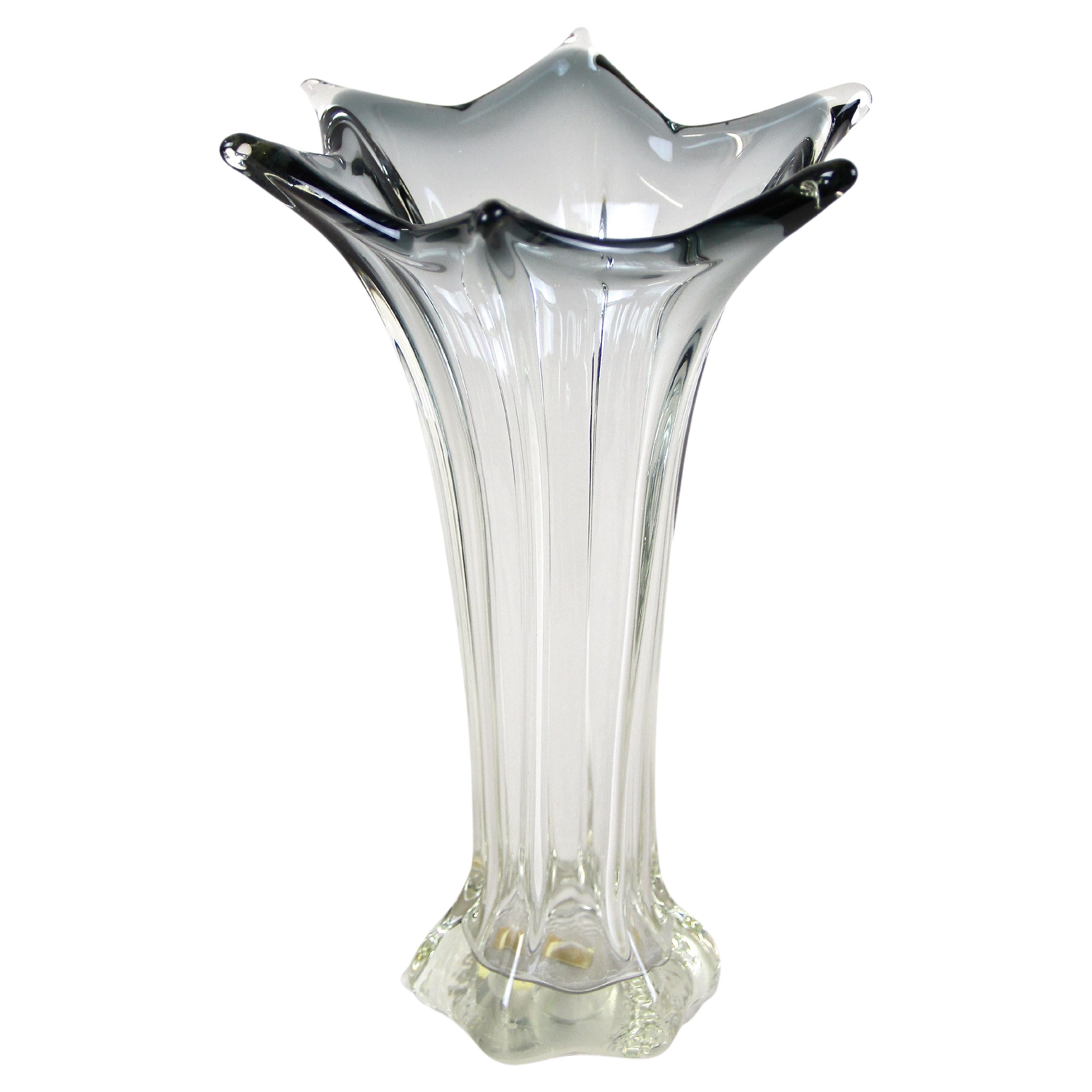 Murano Glass Vase by Vetro Artistico Veneziano, Italy ca. 1960/70 For Sale