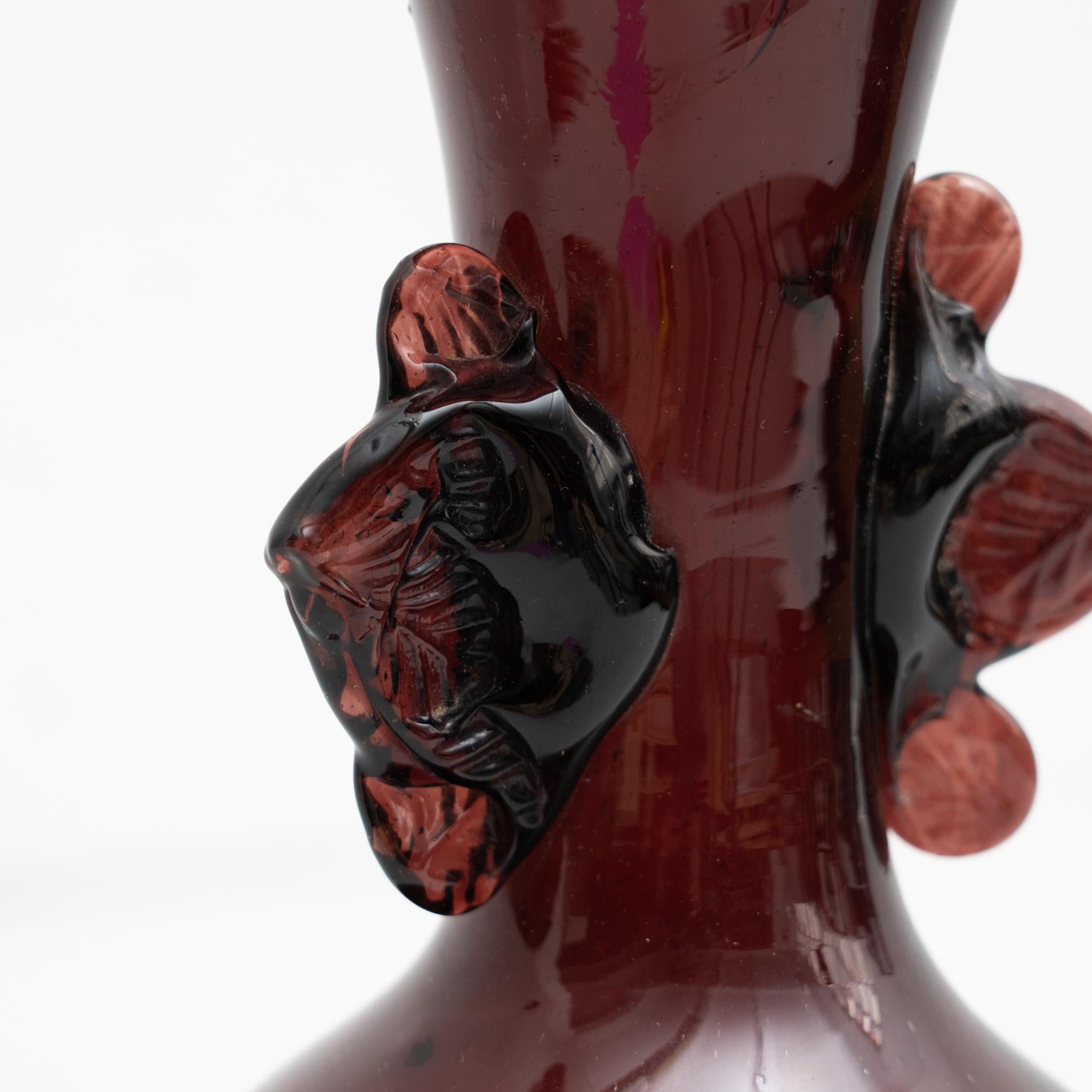 Circa 1970 Murano Glass Vase: Classic Italian Craftsmanship & Timeless Elegance For Sale 5