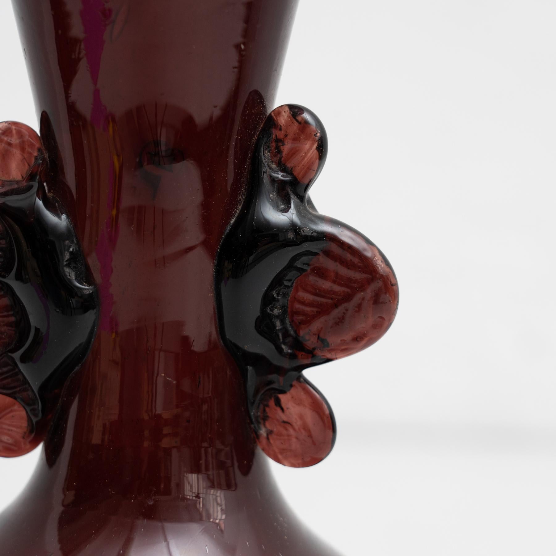 Circa 1970 Murano Glass Vase: Classic Italian Craftsmanship & Timeless Elegance For Sale 7