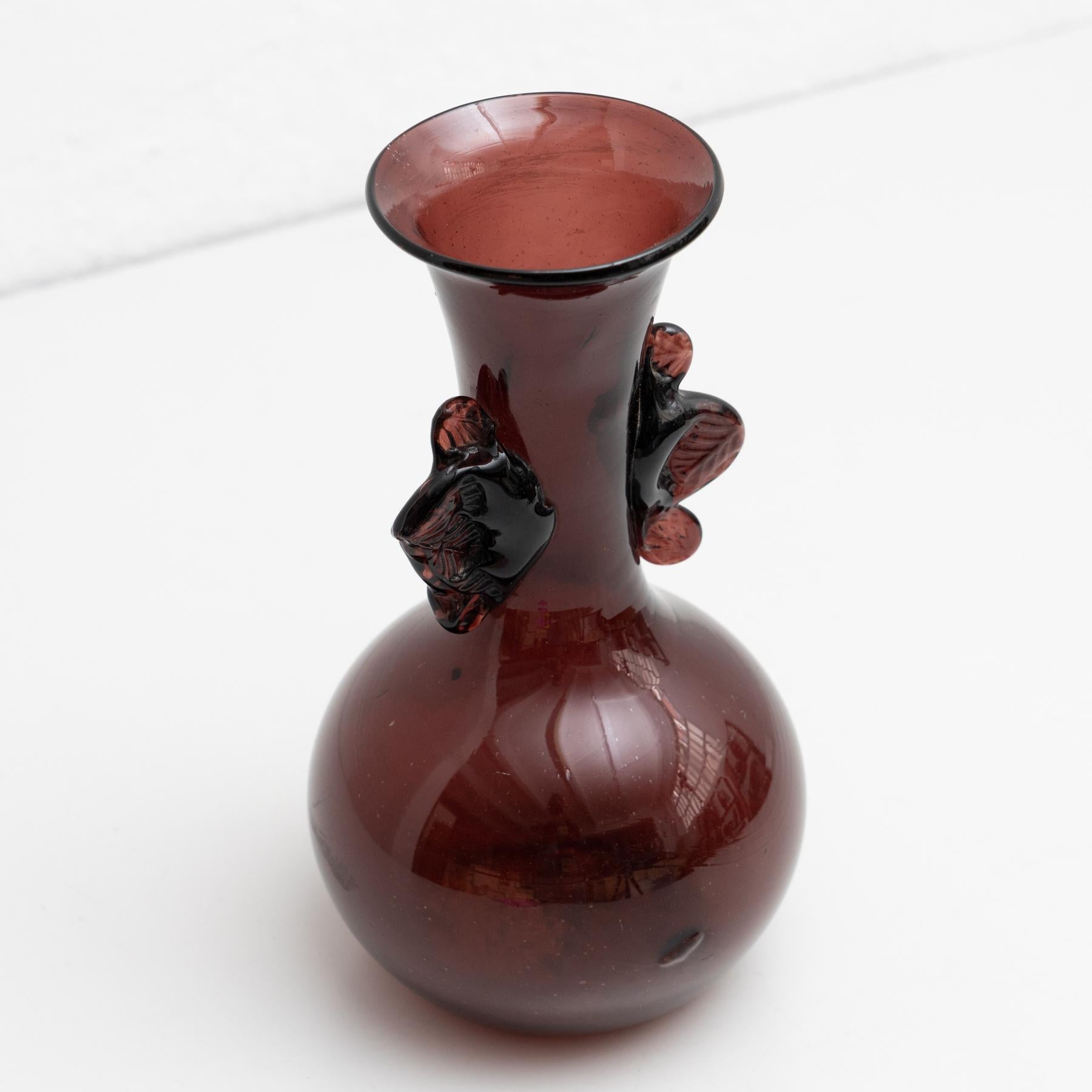 Circa 1970 Murano Glass Vase: Classic Italian Craftsmanship & Timeless Elegance For Sale 8