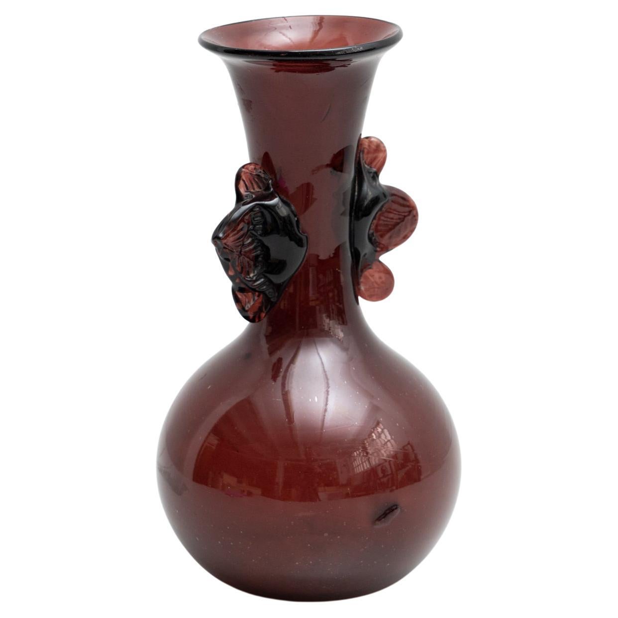 Circa 1970 Murano Glass Vase: Classic Italian Craftsmanship & Timeless Elegance For Sale